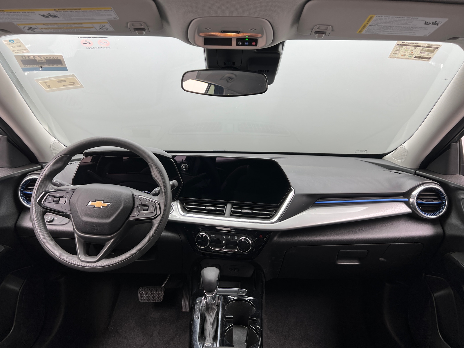 Thumbnail: 2025 Chevrolet Trax - 2