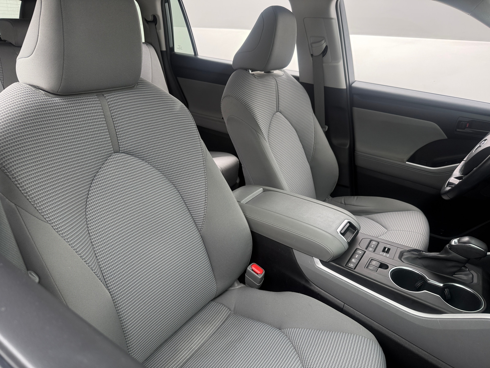 Thumbnail: 2020 Toyota Highlander - 2
