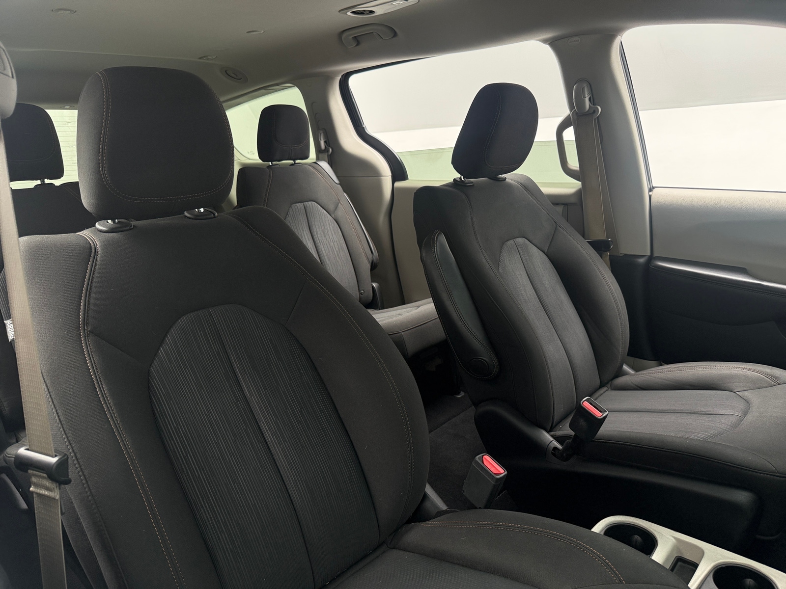 Thumbnail: 2017 Chrysler Pacifica - 2