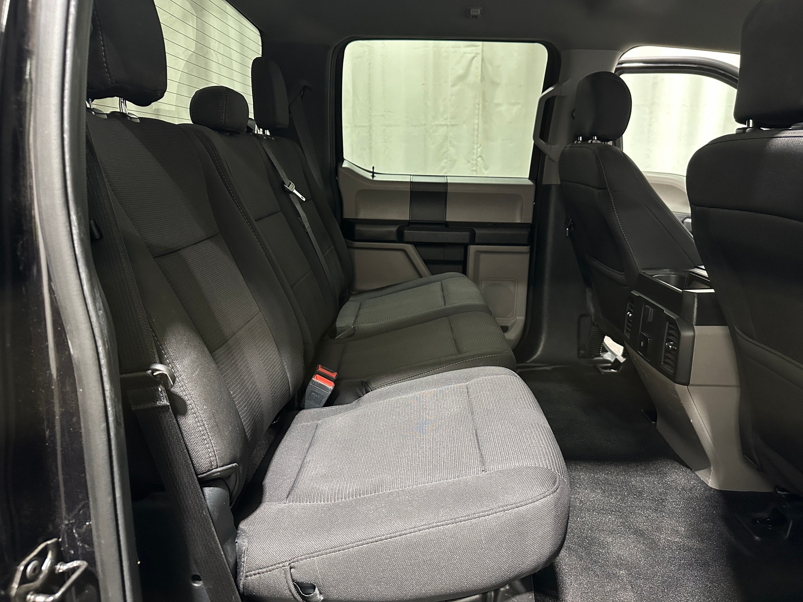 Thumbnail: 2019 Ford Econoline - 6