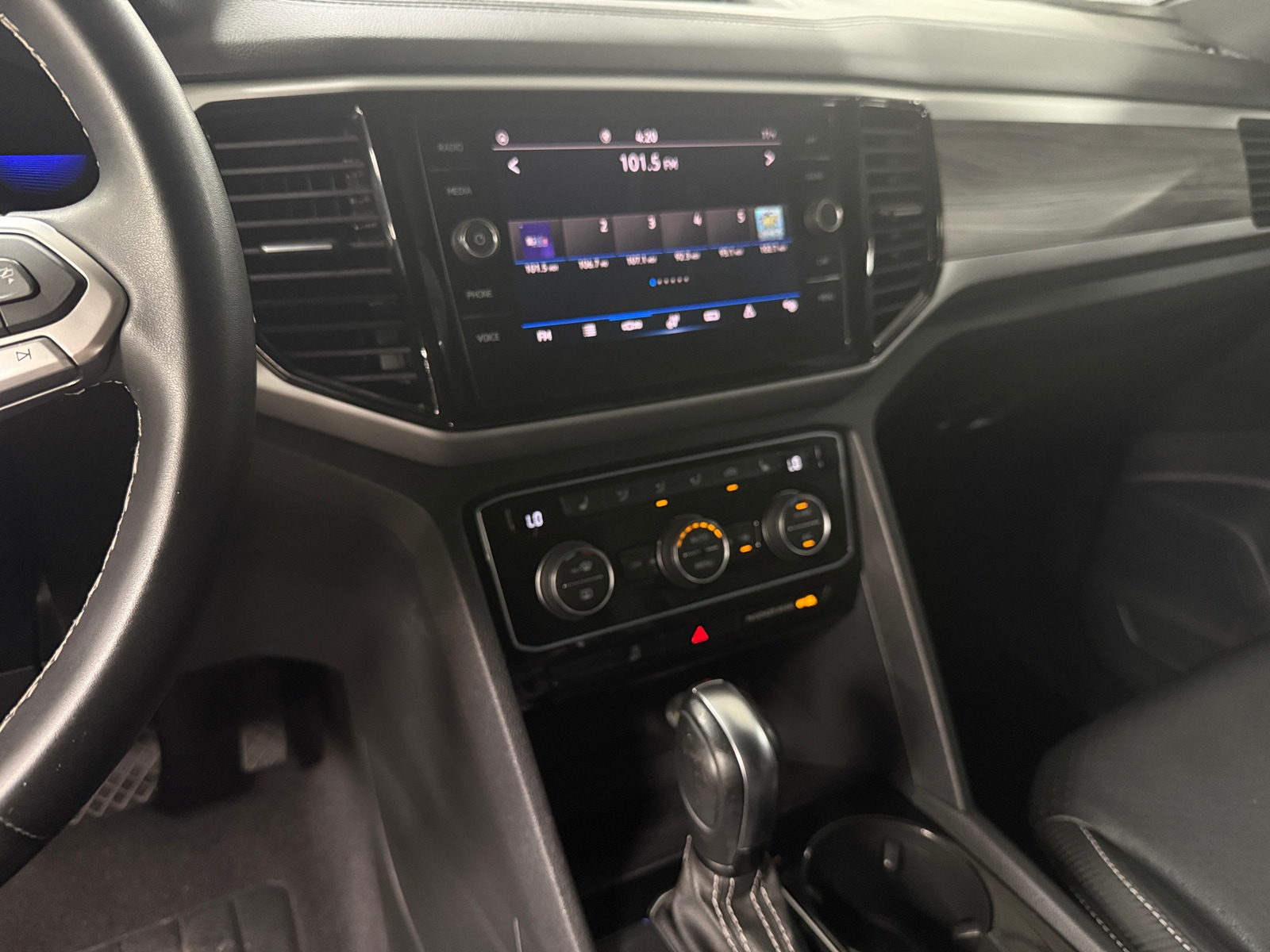 Thumbnail: 2022 Volkswagen Atlas - 3