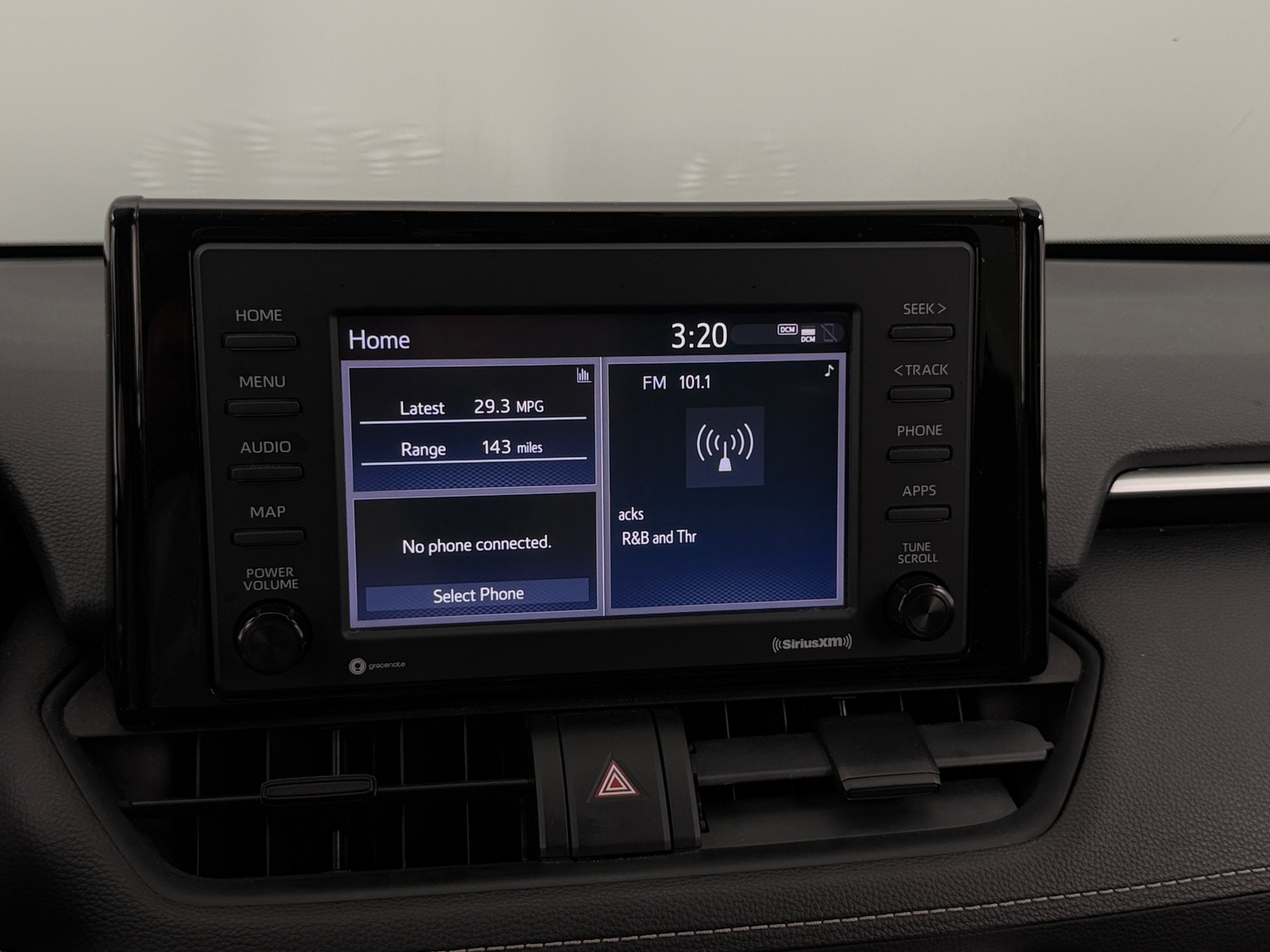 Thumbnail: 2021 Toyota RAV4 - 4