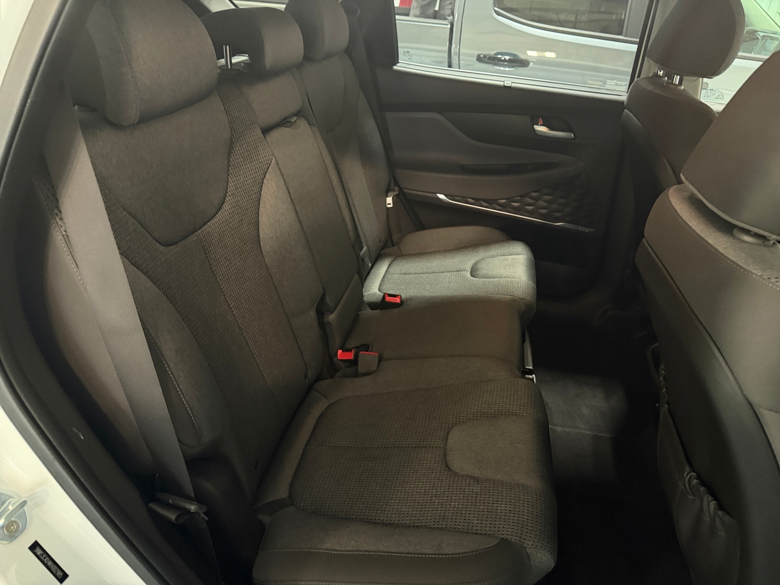 Thumbnail: 2019 Hyundai Santa Fe - 6