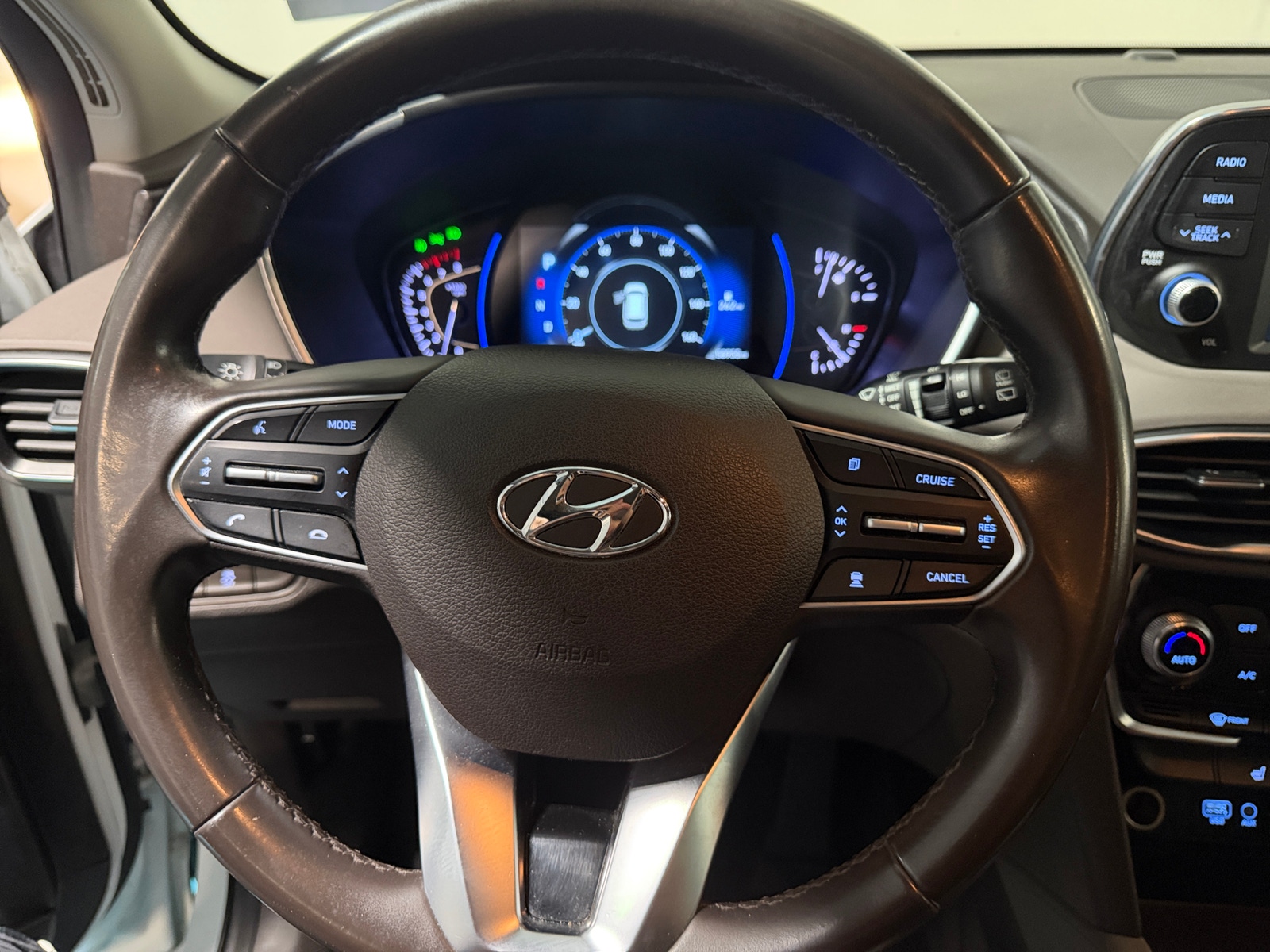 Thumbnail: 2019 Hyundai Santa Fe - 5