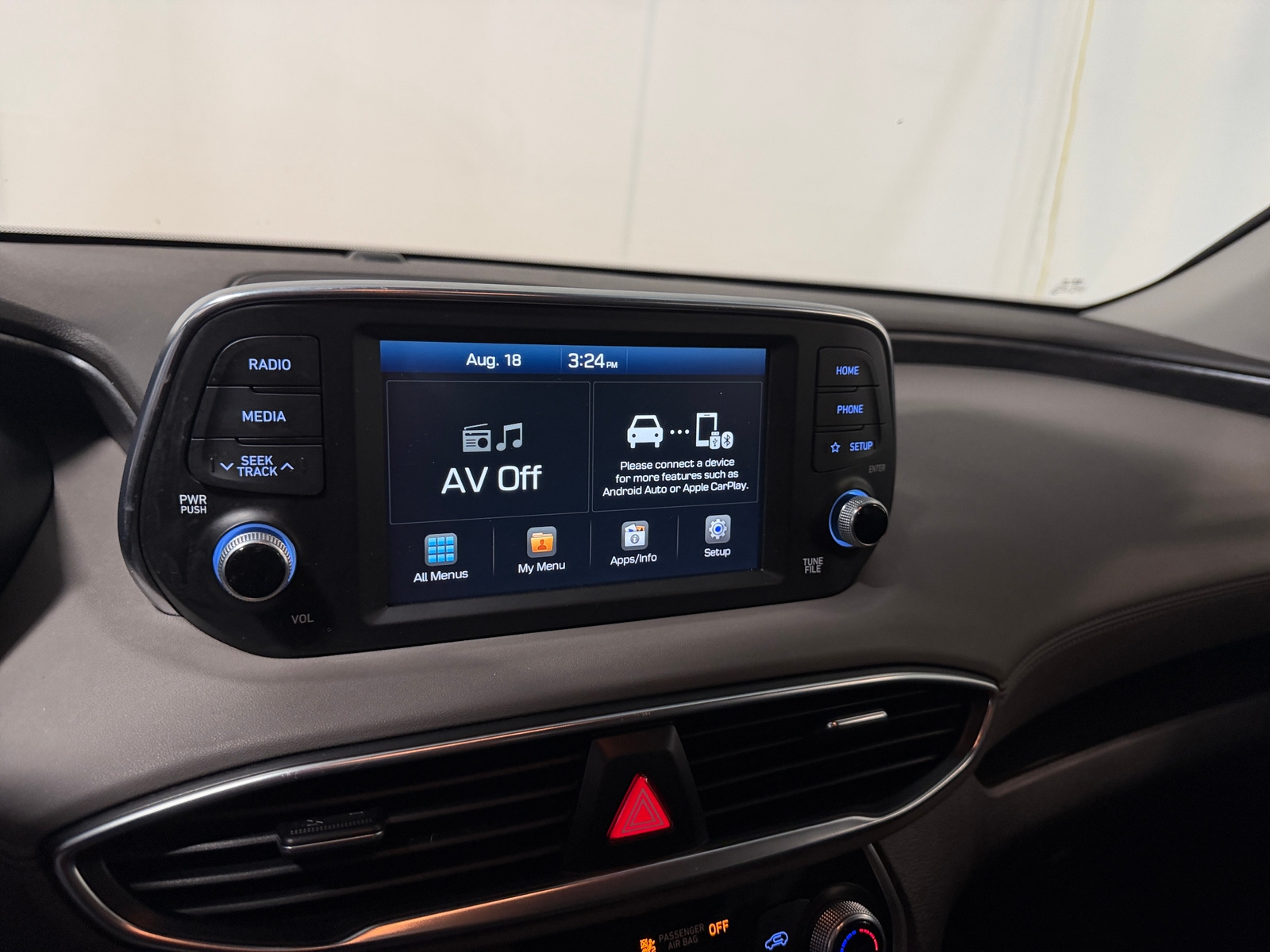 Thumbnail: 2019 Hyundai Santa Fe - 4