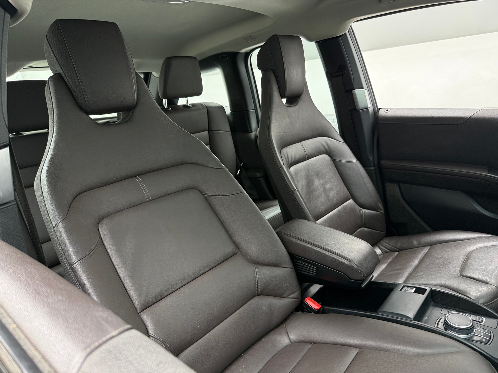 Thumbnail: 2019 BMW i3 - 2