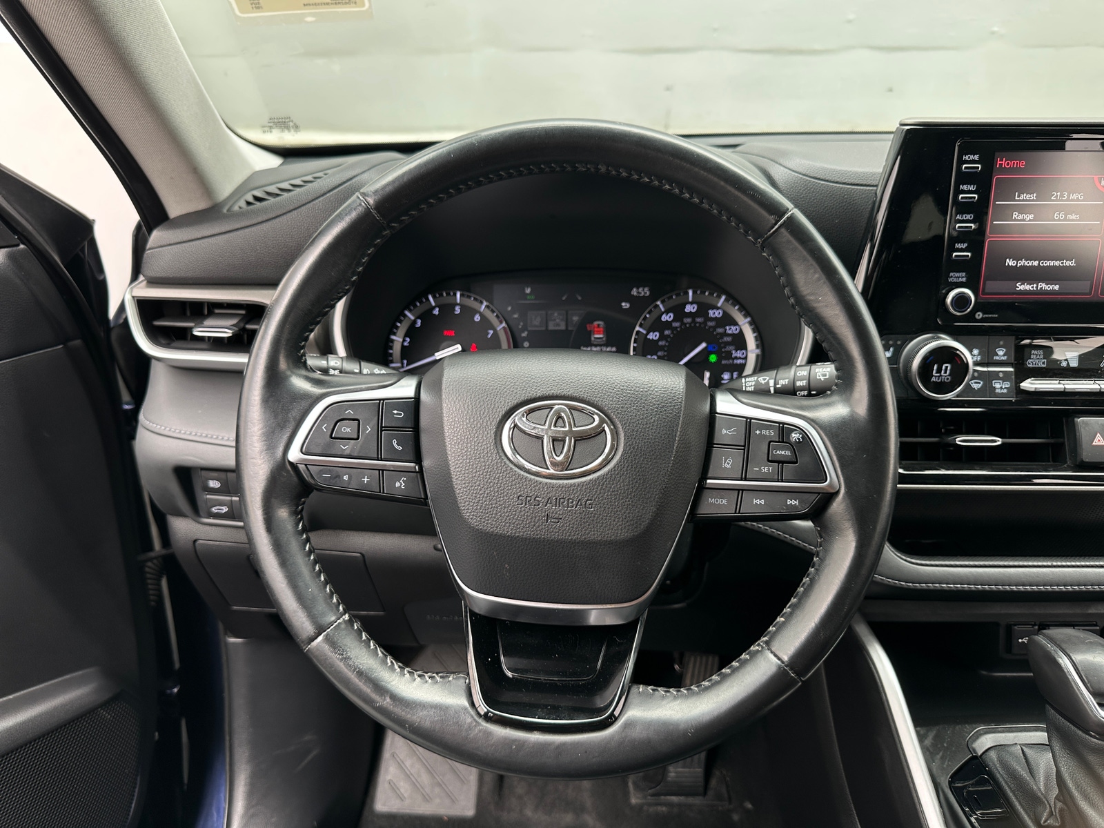 Thumbnail: 2021 Toyota Highlander - 4