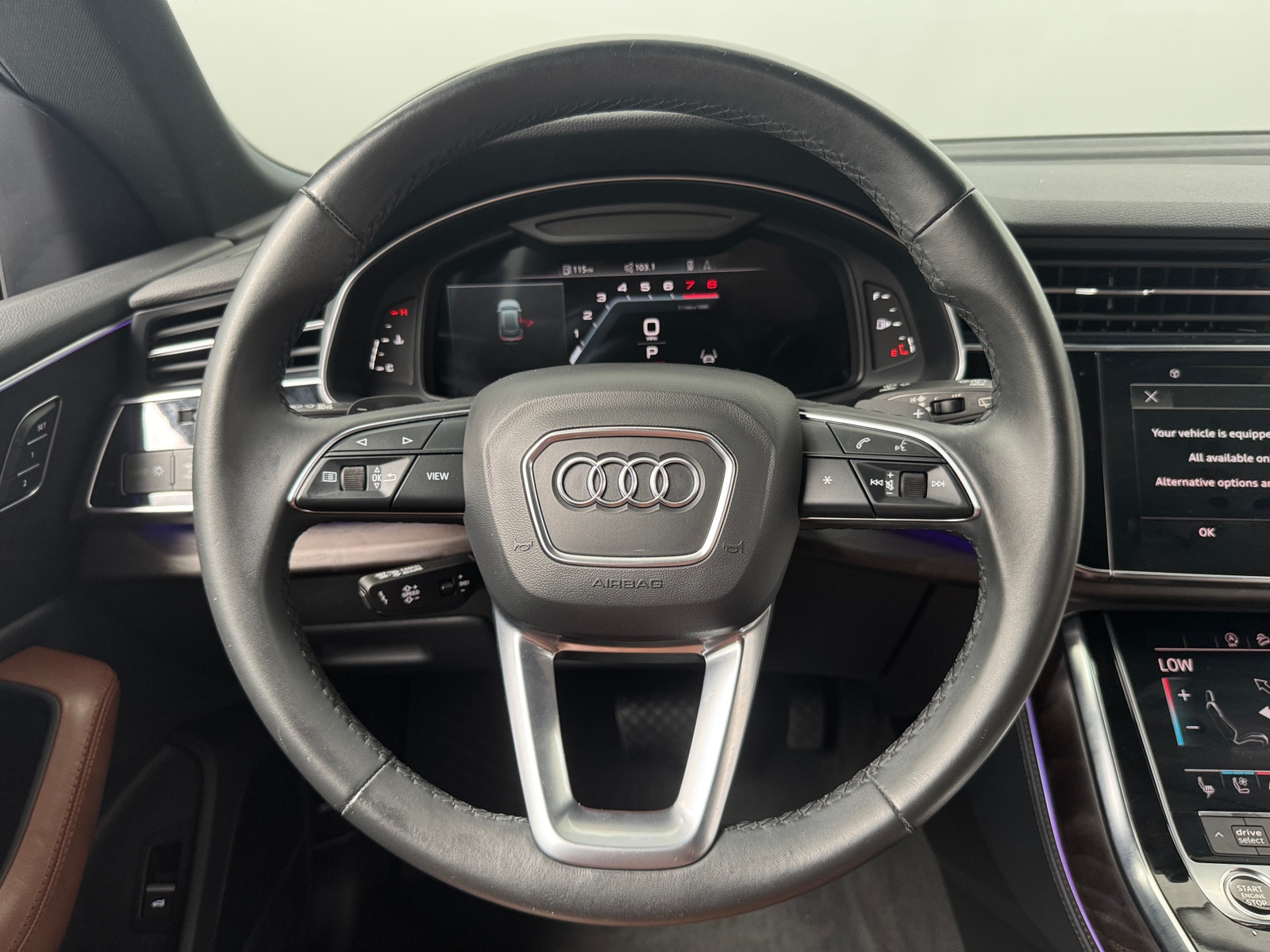 Thumbnail: 2022 Audi Q8 - 4