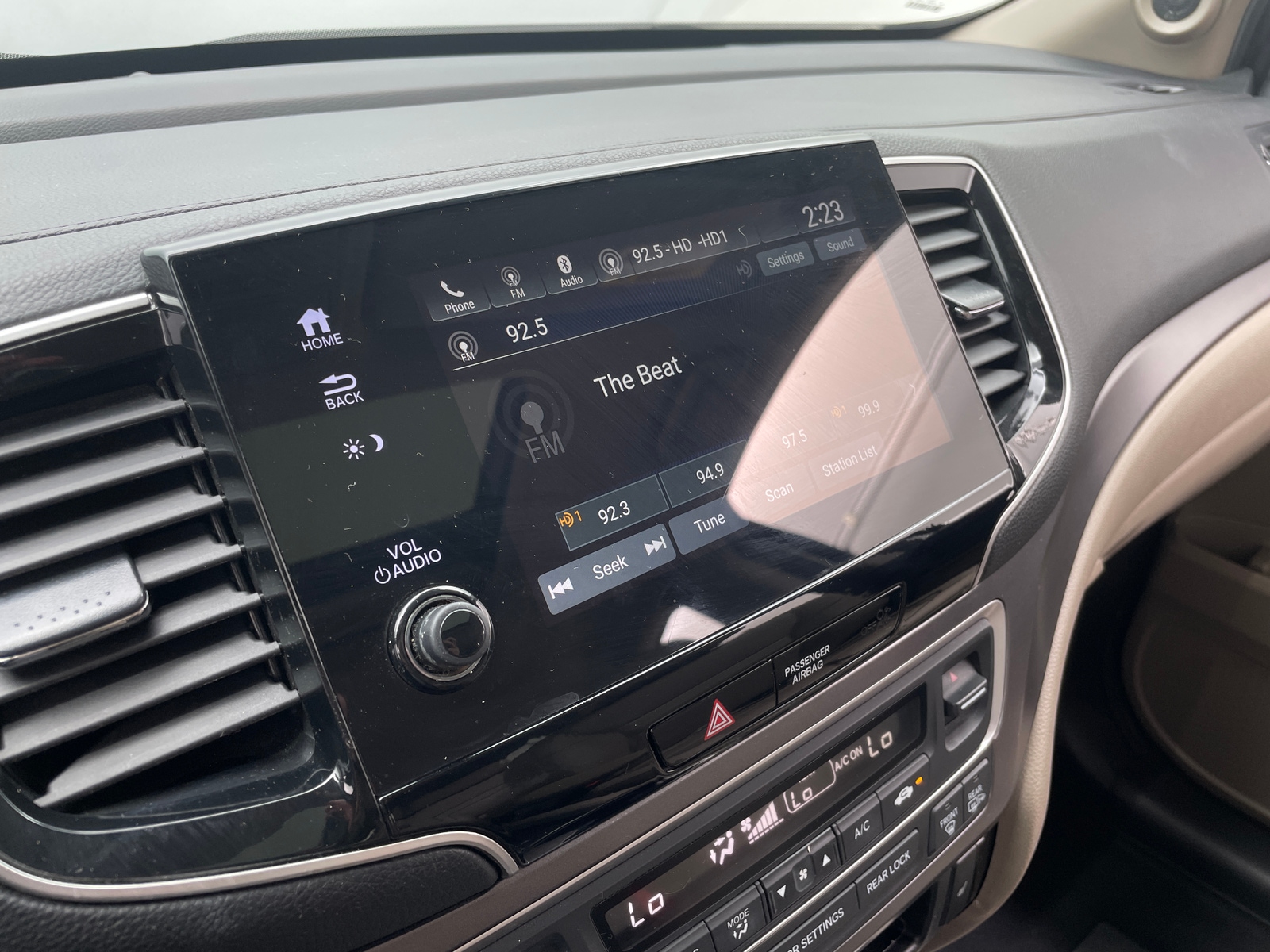 Thumbnail: 2019 Honda Pilot - 3