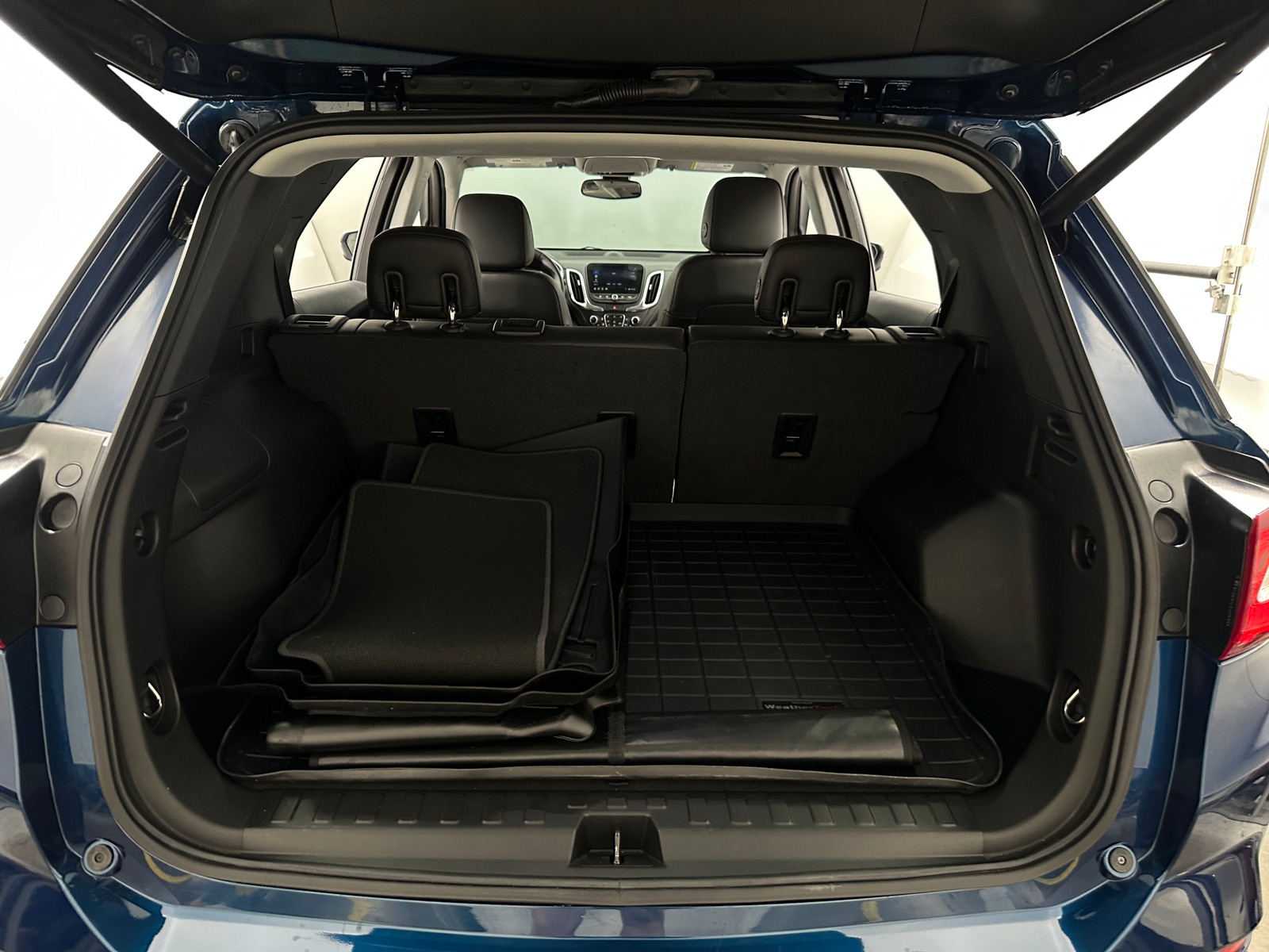 Thumbnail: 2020 Chevrolet Equinox - 6