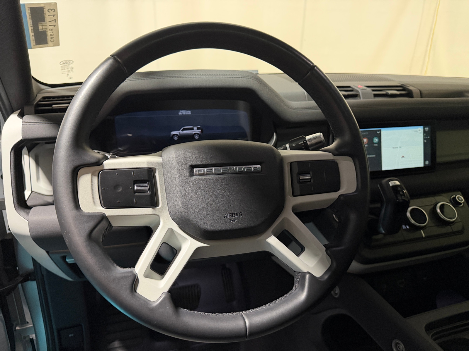 Thumbnail: 2020 Land Rover Defender - 5