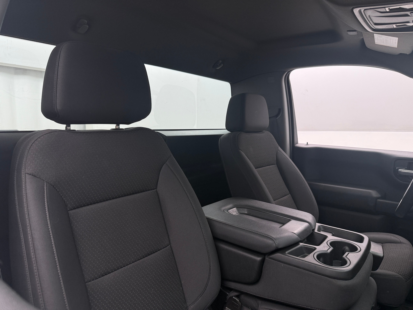 Thumbnail: 2025 Chevrolet Silverado 1500 - 2