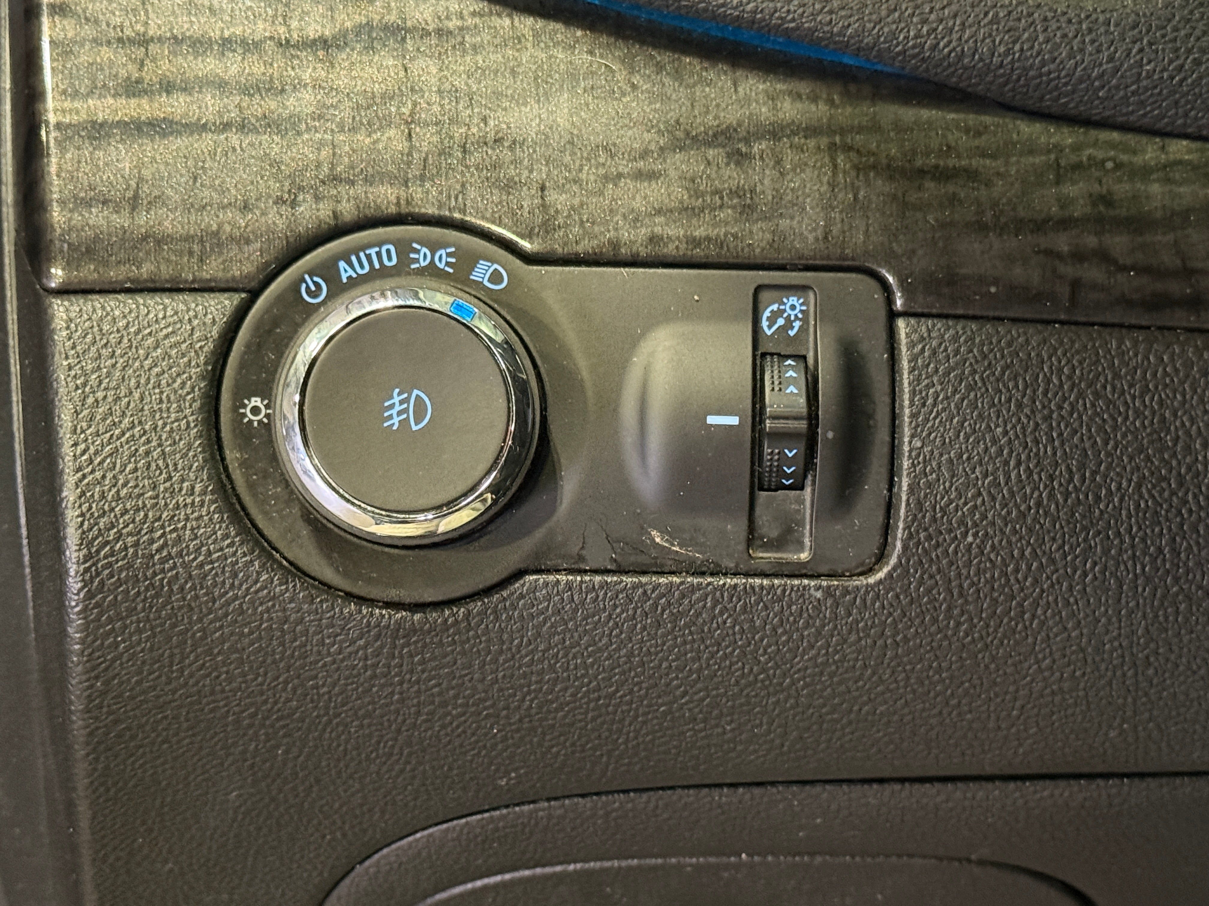Used 2014 Buick Encore Convenience with VIN KL4CJBSB4EB722291 for sale in Pewaukee, WI