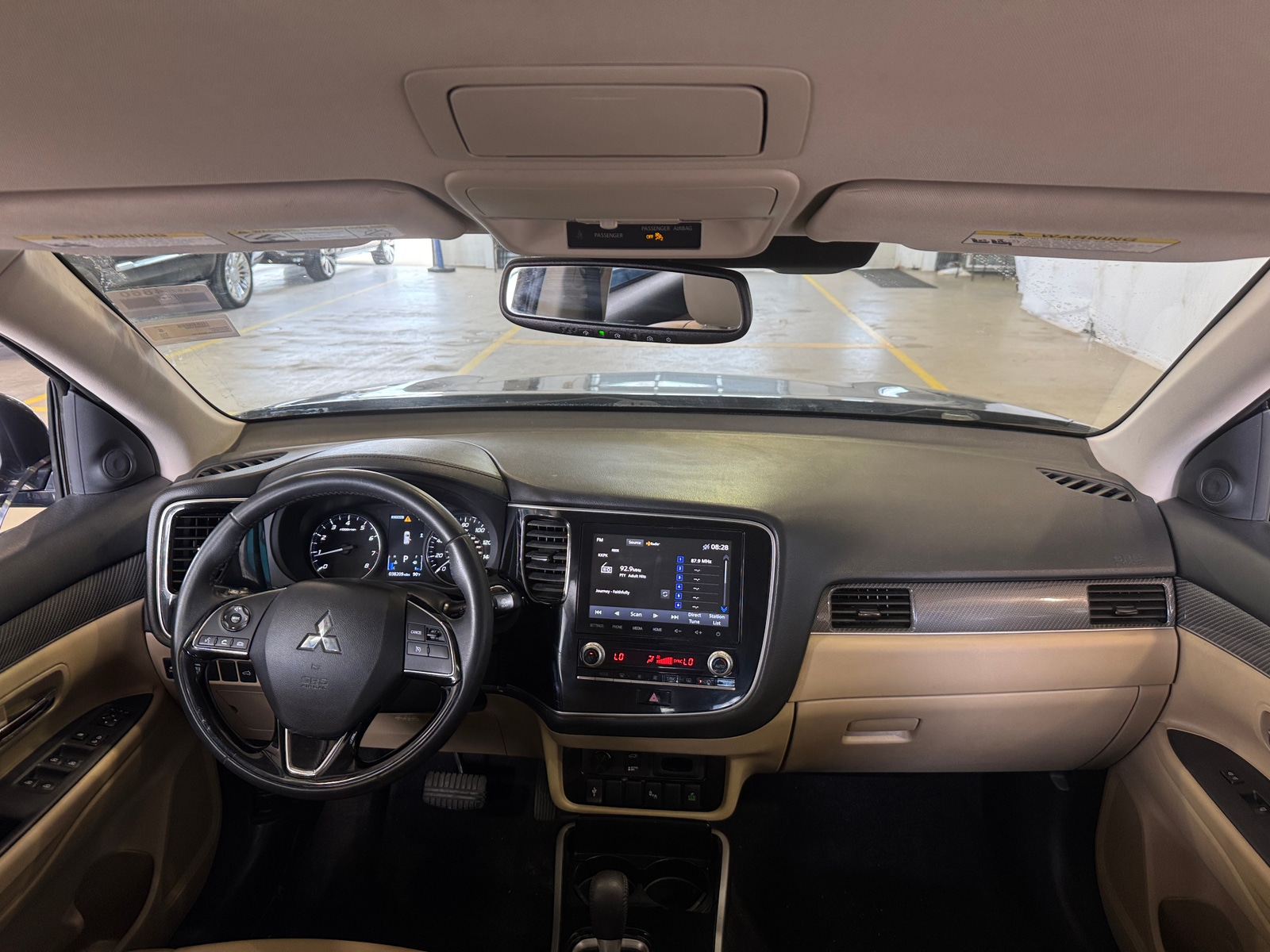 Thumbnail: 2020 Mitsubishi Outlander - 2