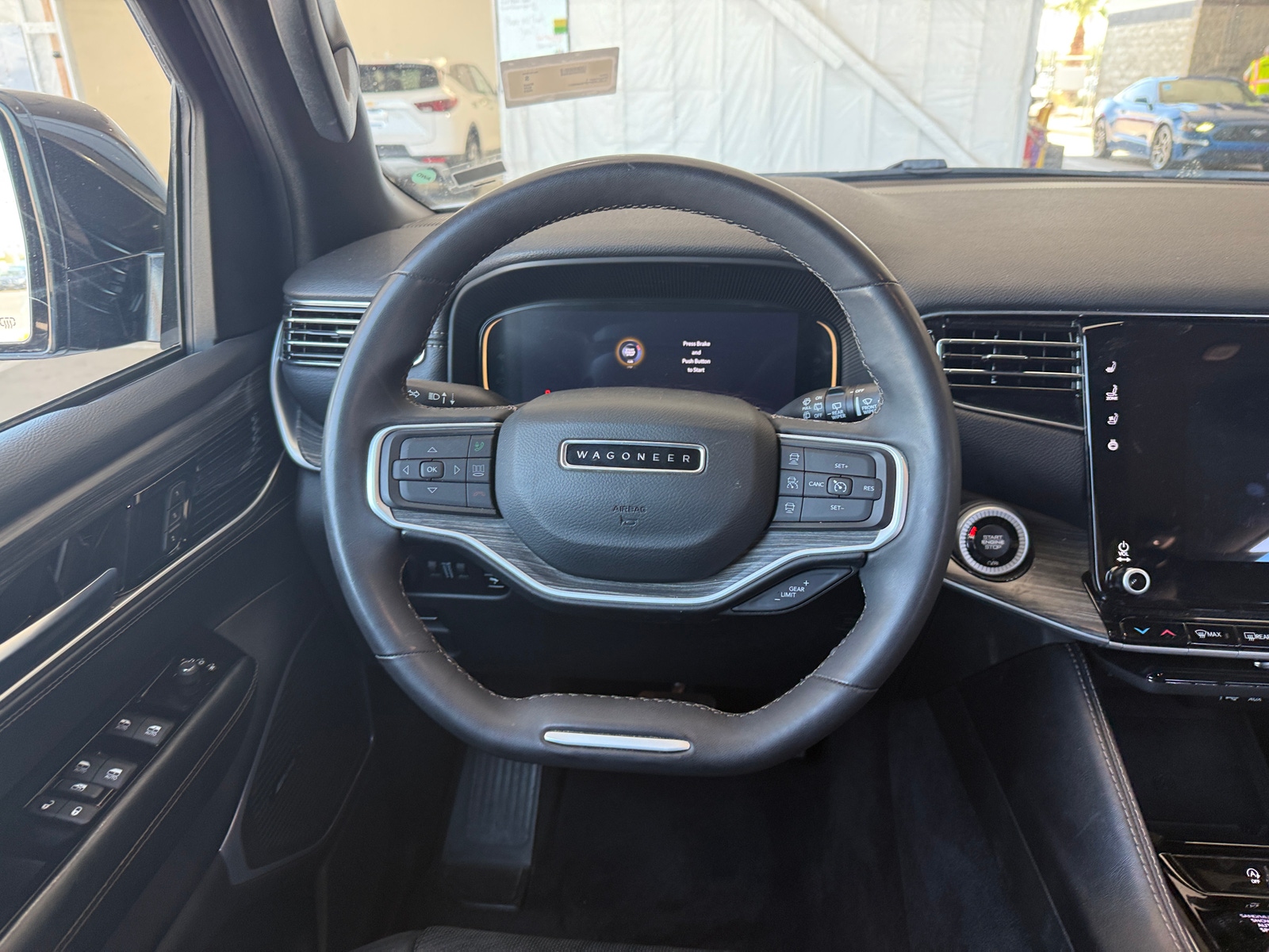 Thumbnail: 2023 Jeep Wagoneer - 4