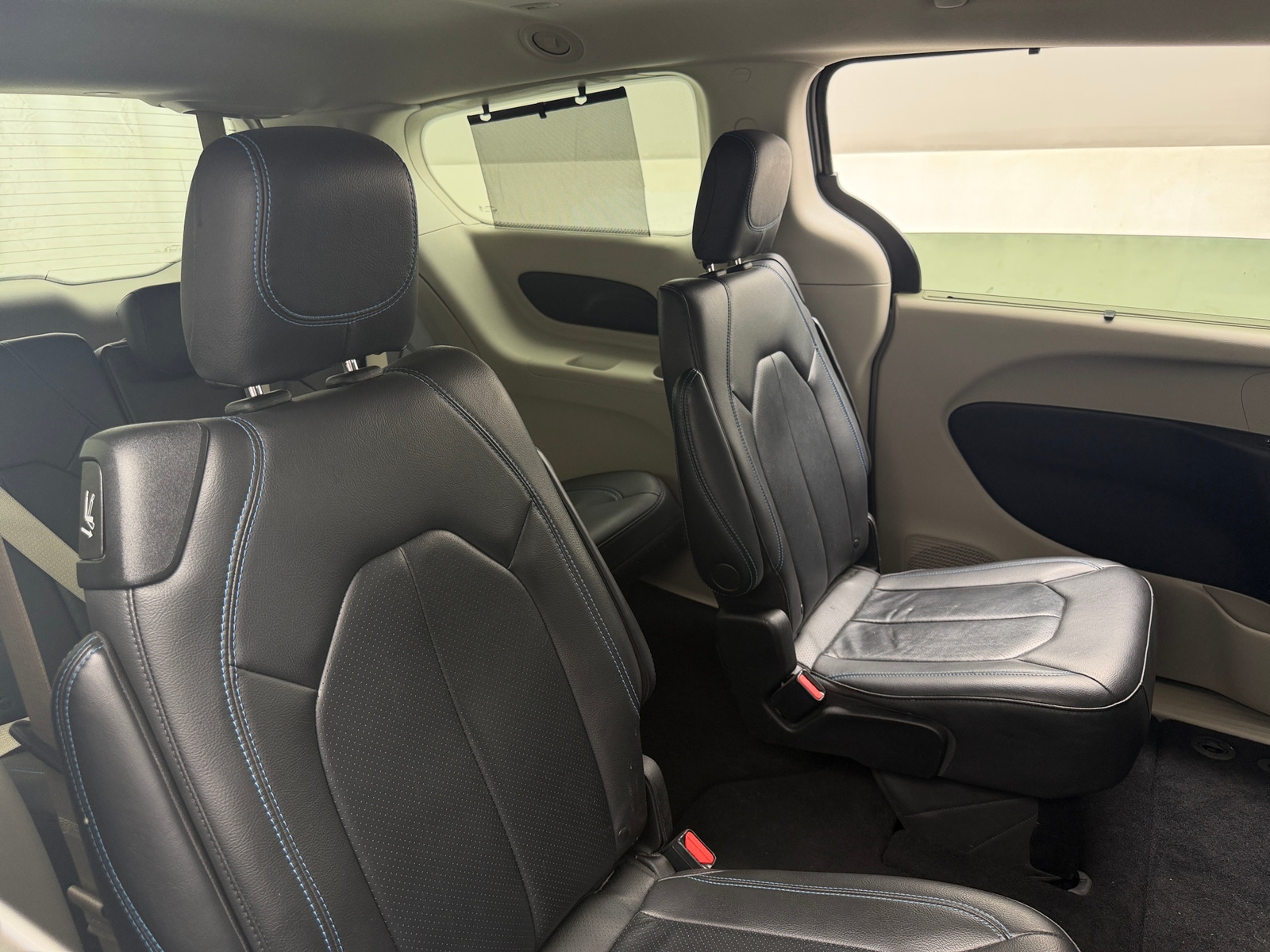 Thumbnail: 2021 Chrysler Pacifica - 5