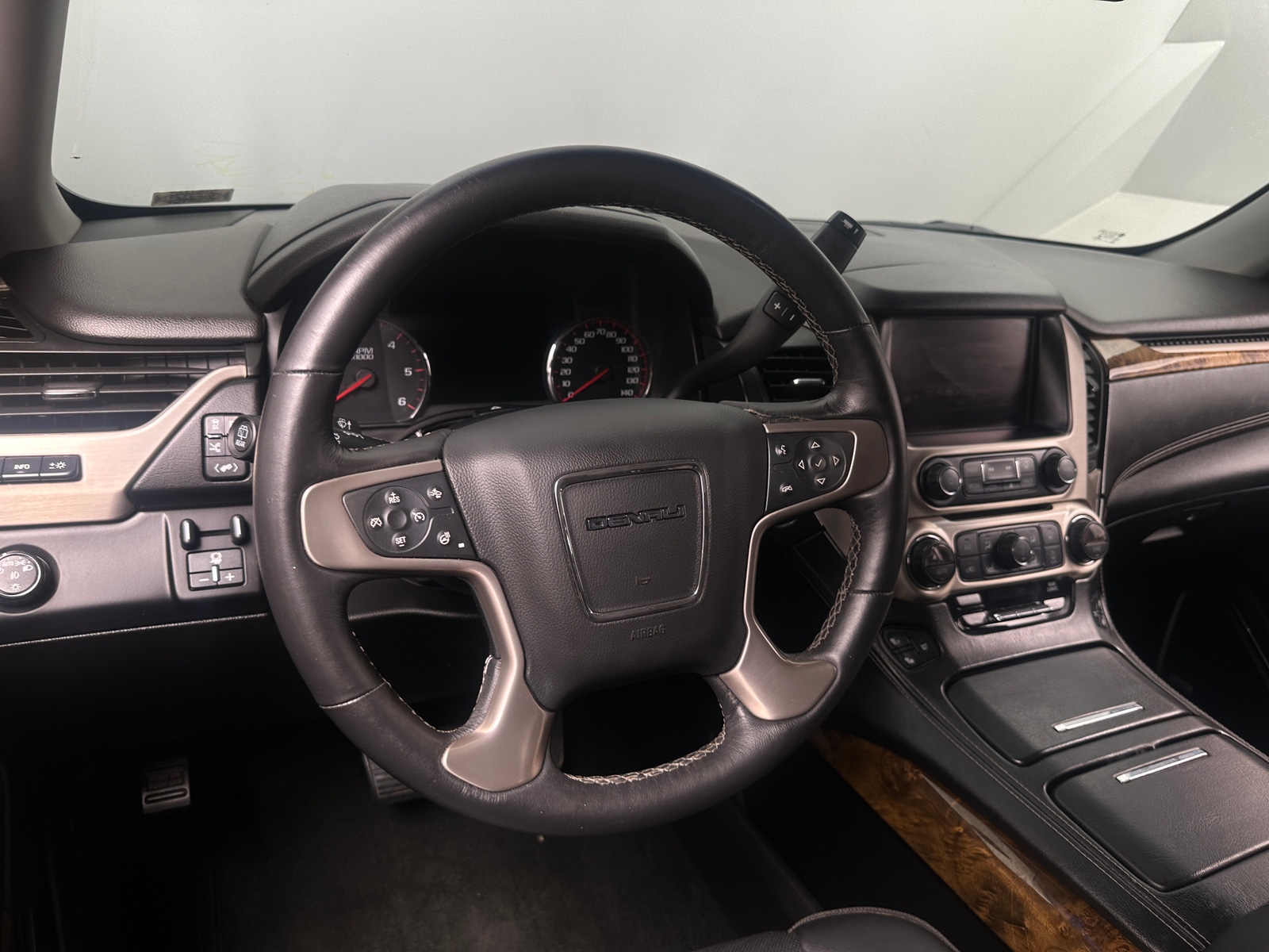 Thumbnail: 2016 GMC Yukon - 4