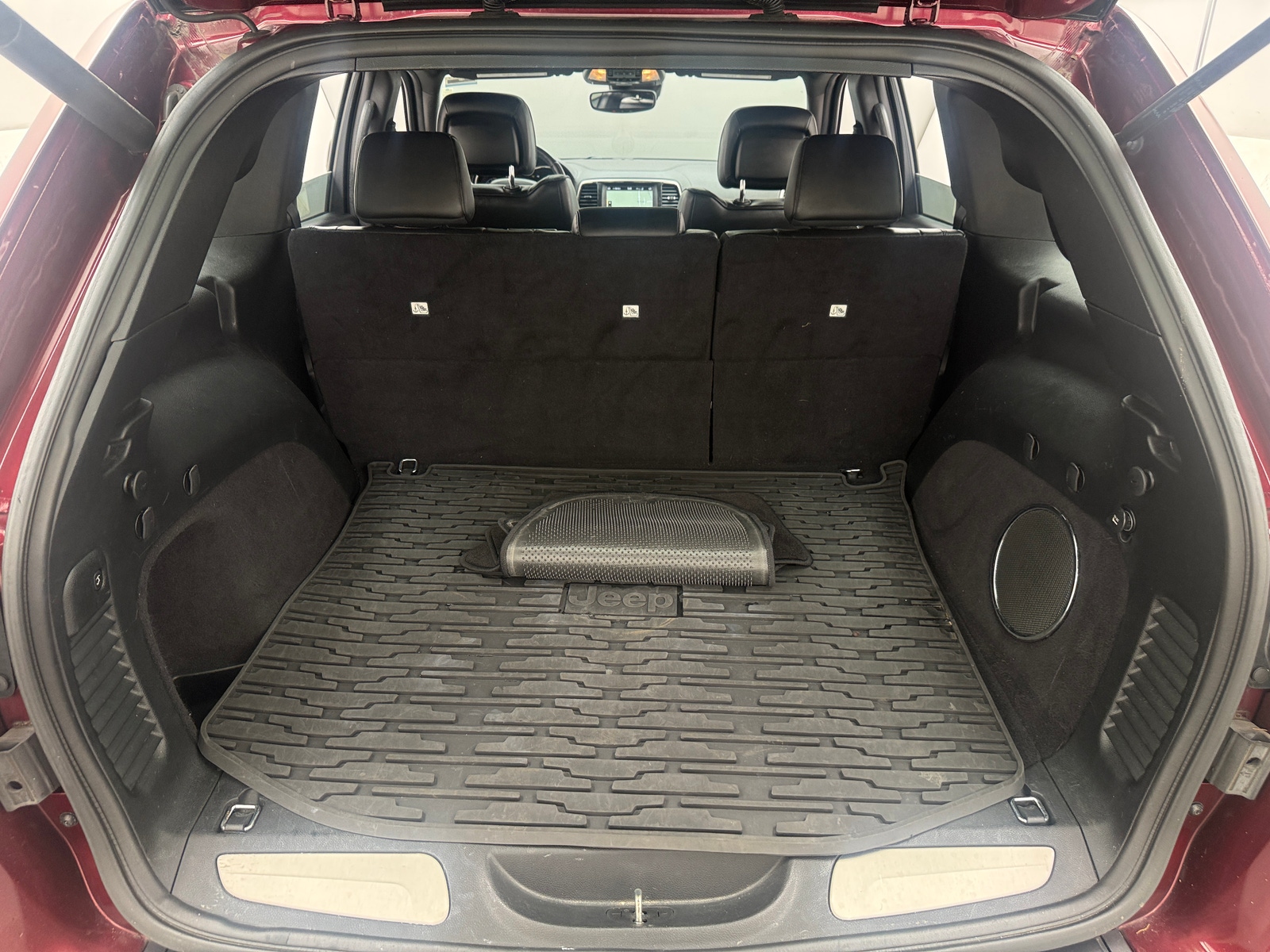 Thumbnail: 2018 Jeep Grand Cherokee - 6