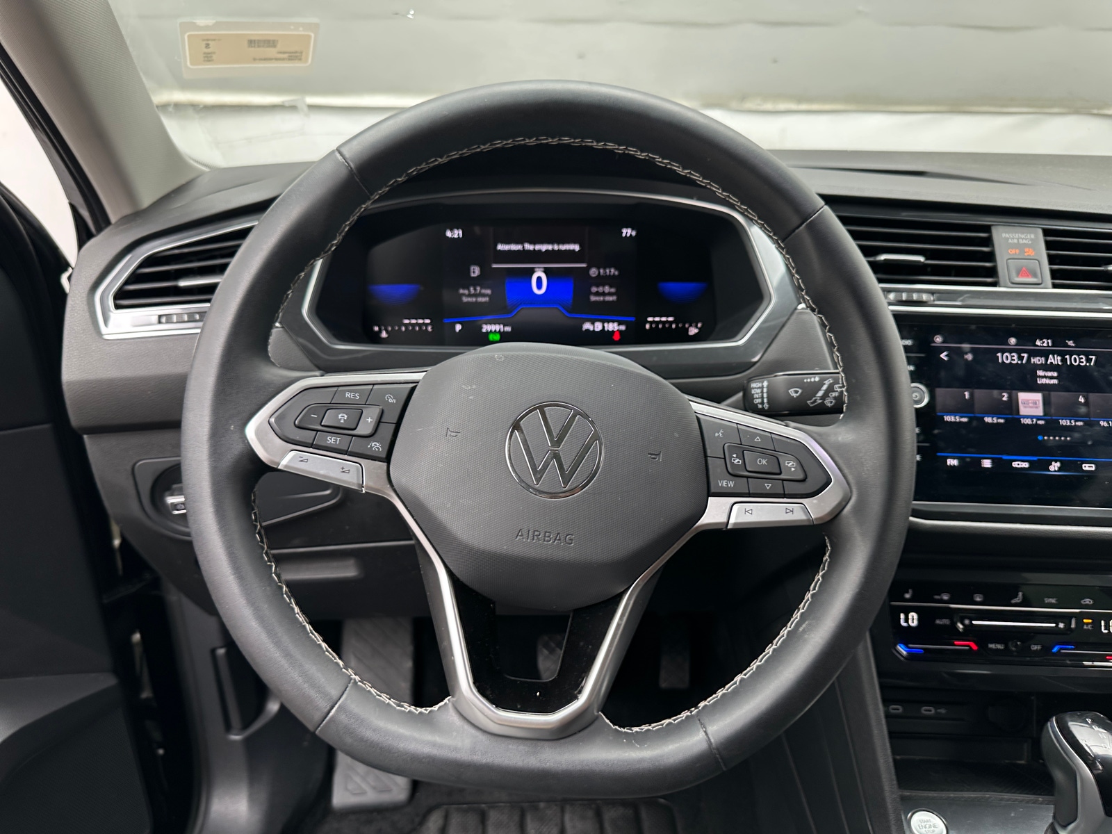 Thumbnail: 2023 Volkswagen Tiguan - 5