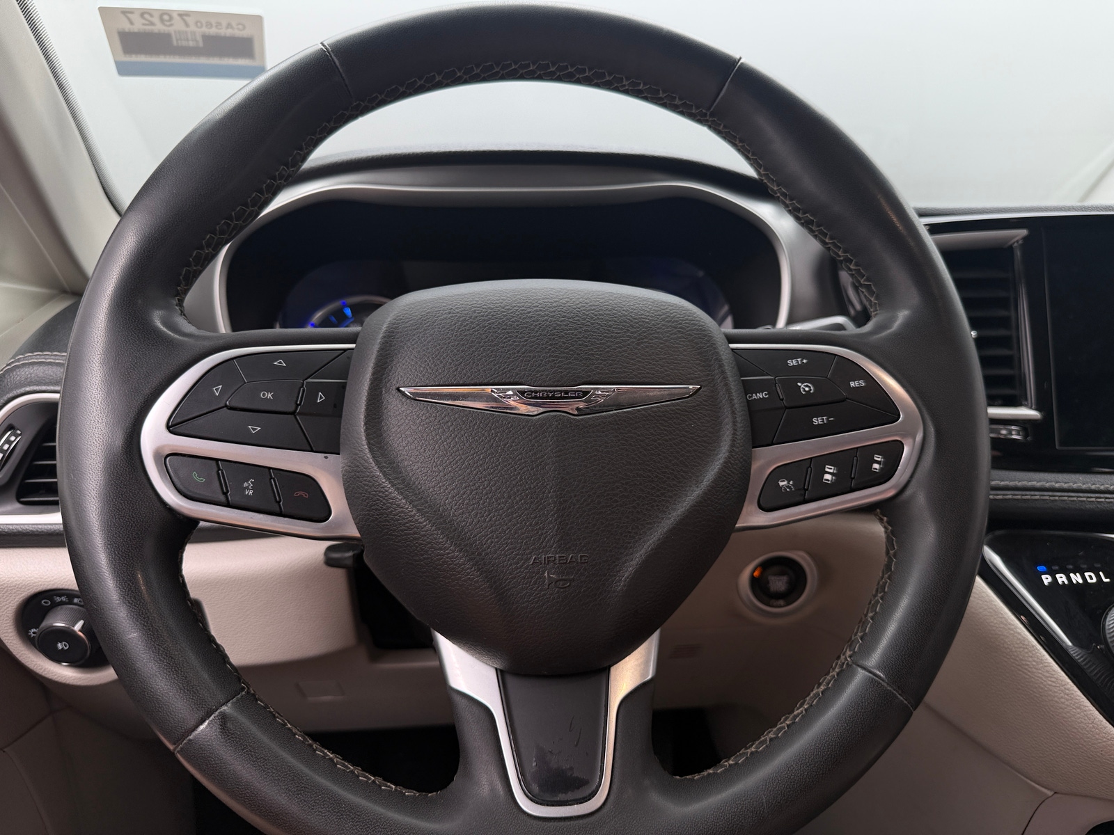 Thumbnail: 2022 Chrysler Pacifica - 4