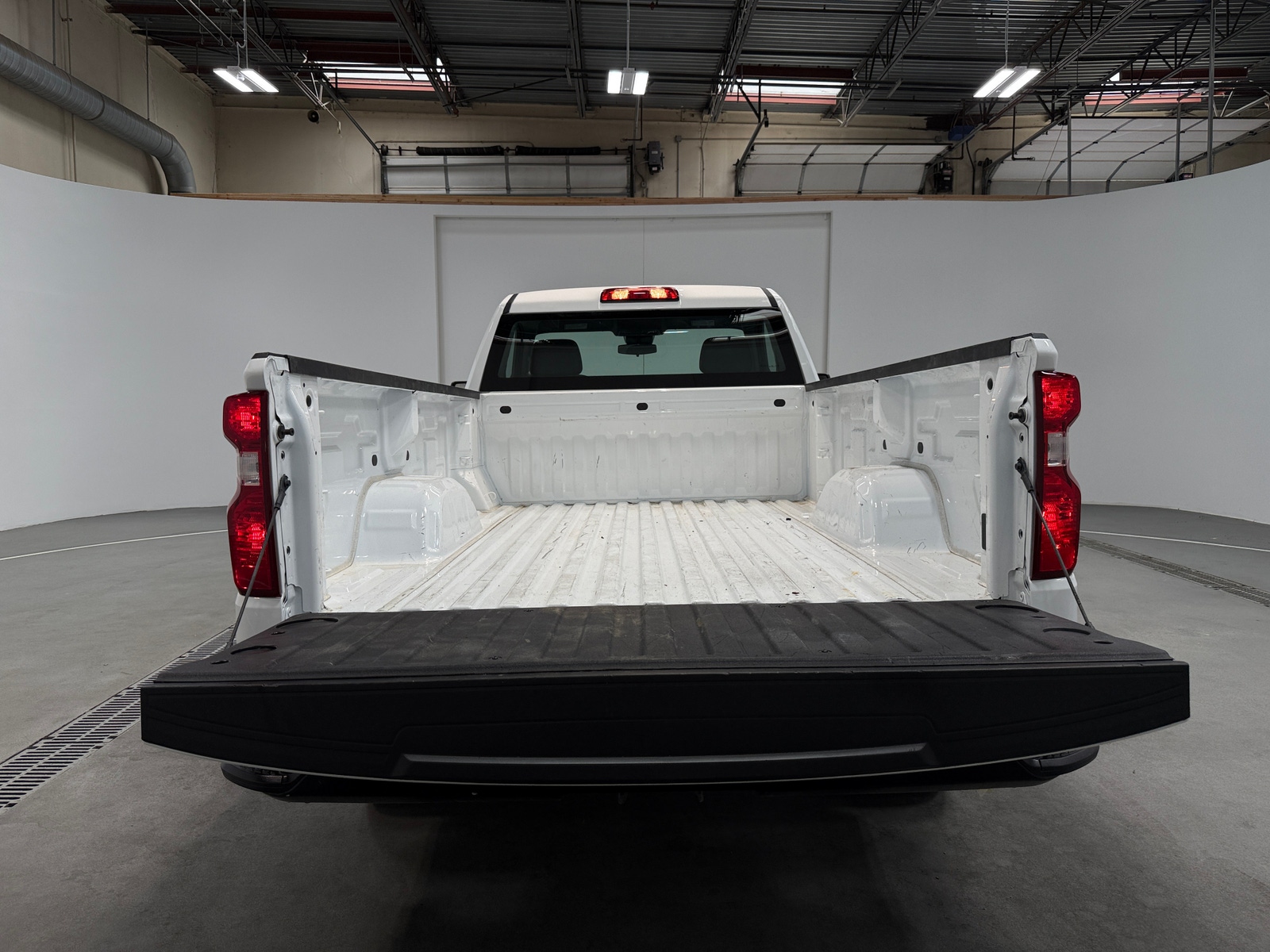 Thumbnail: 2025 Chevrolet Silverado 1500 - 6