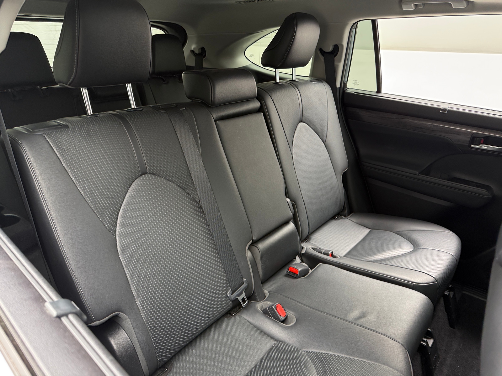 Thumbnail: 2020 Toyota Highlander - 5