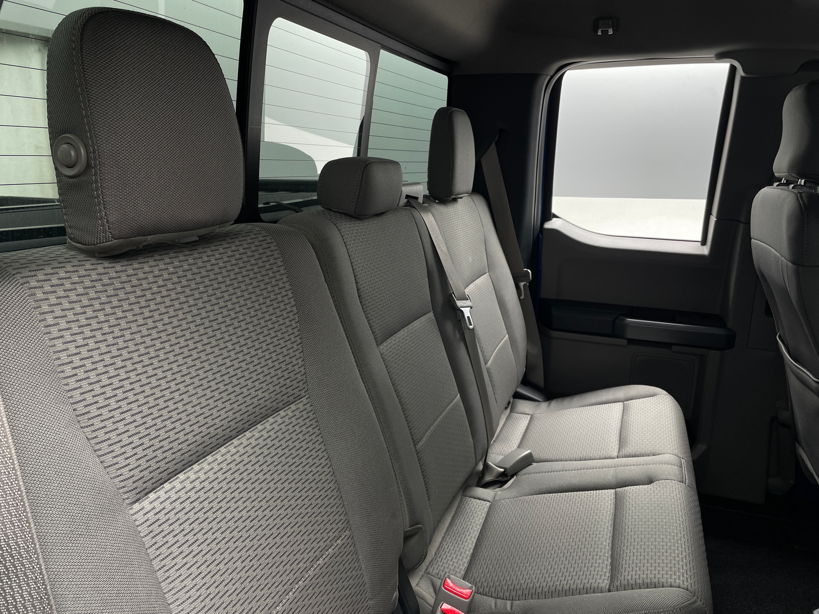 Thumbnail: 2016 Ford Econoline - 6