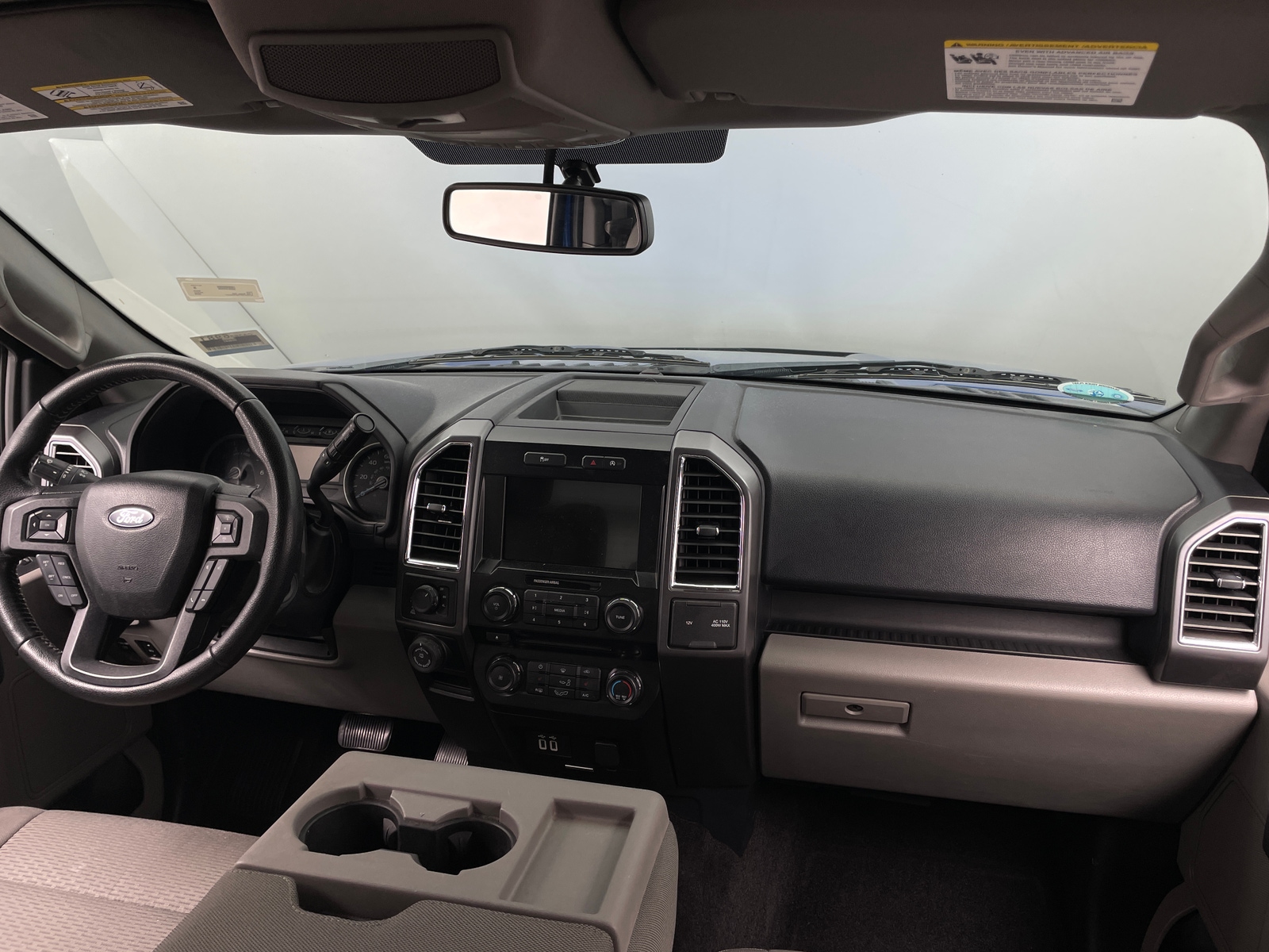 Thumbnail: 2016 Ford Econoline - 3