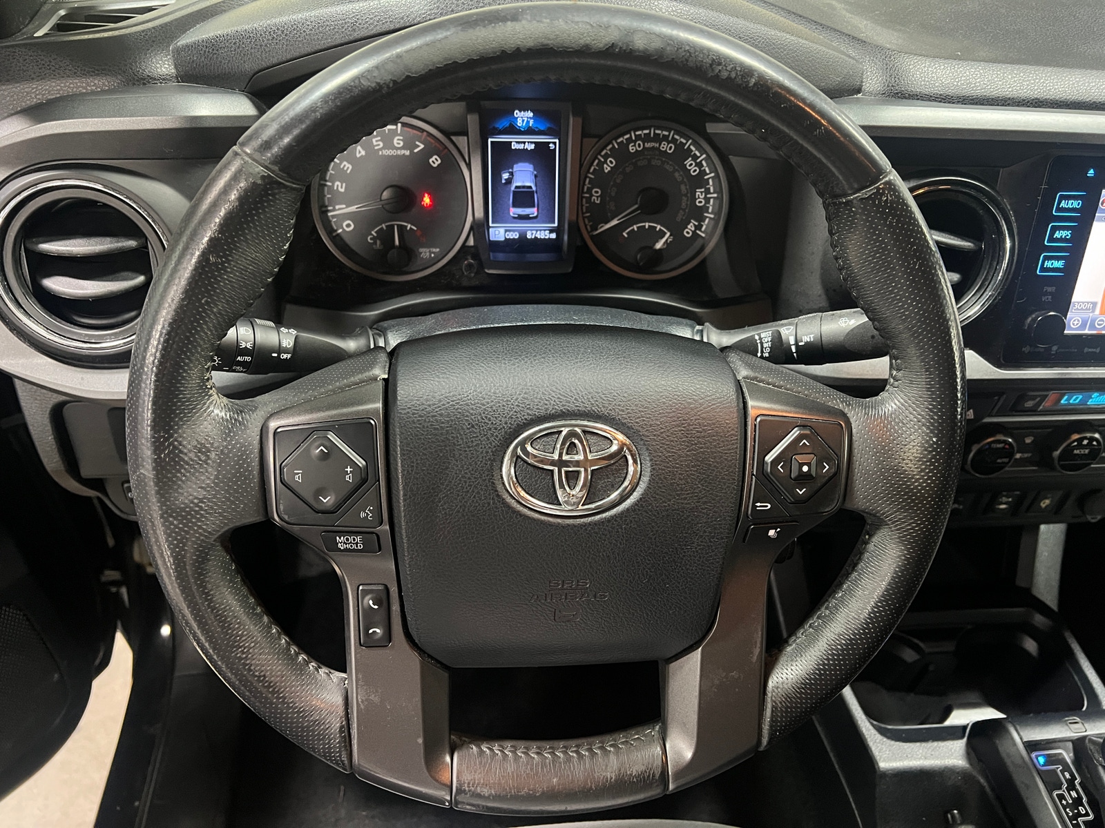 Thumbnail: 2016 Toyota Tacoma - 5
