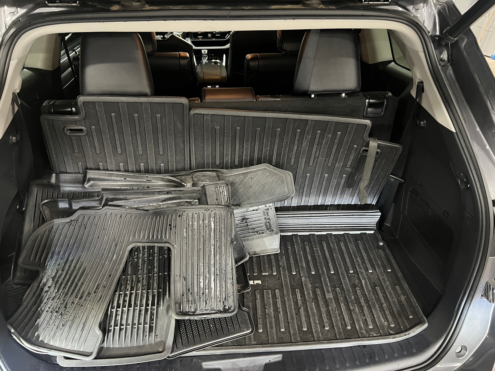 Thumbnail: 2021 Toyota Highlander - 6