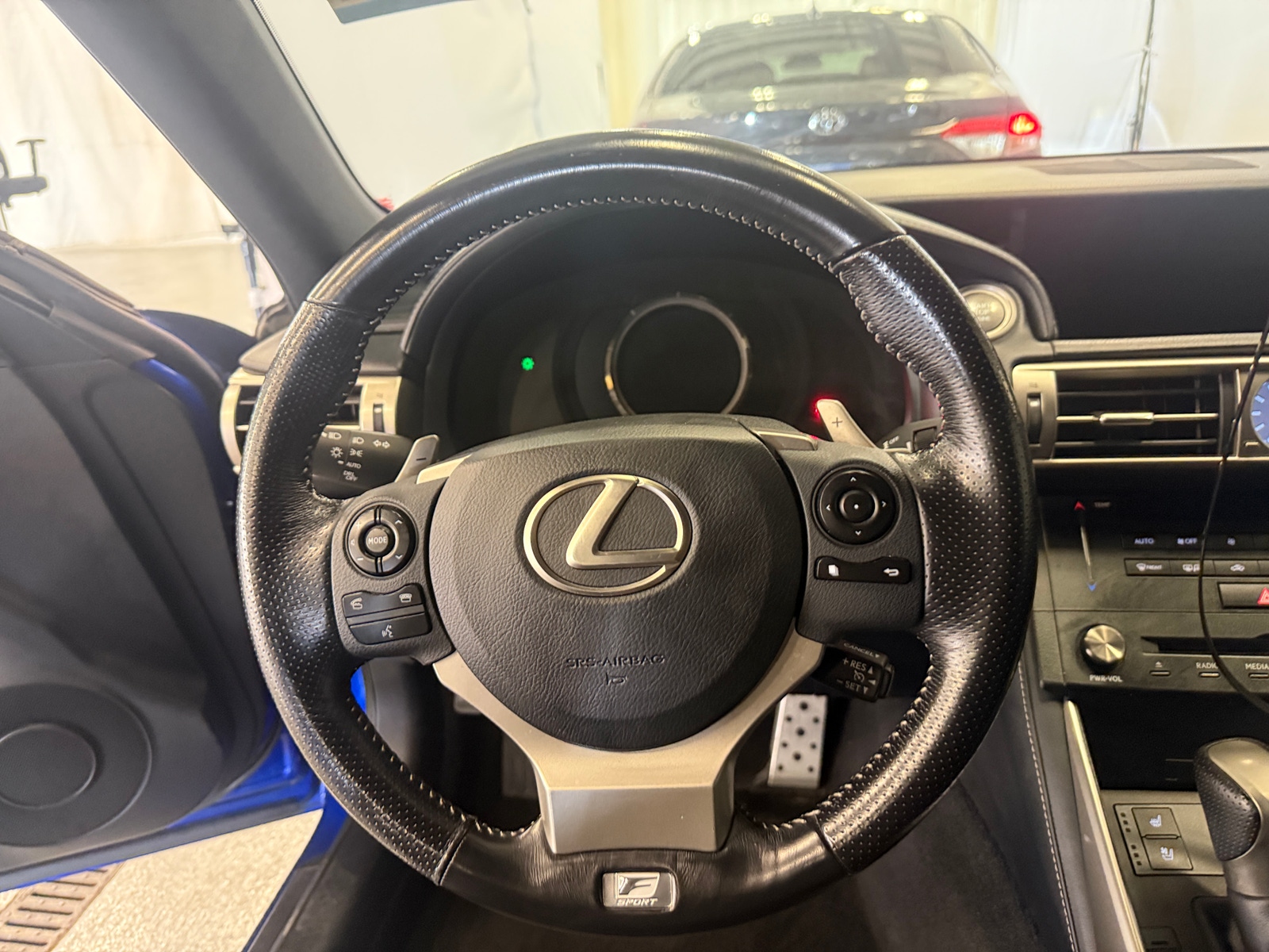 Thumbnail: 2016 Lexus IS - 4