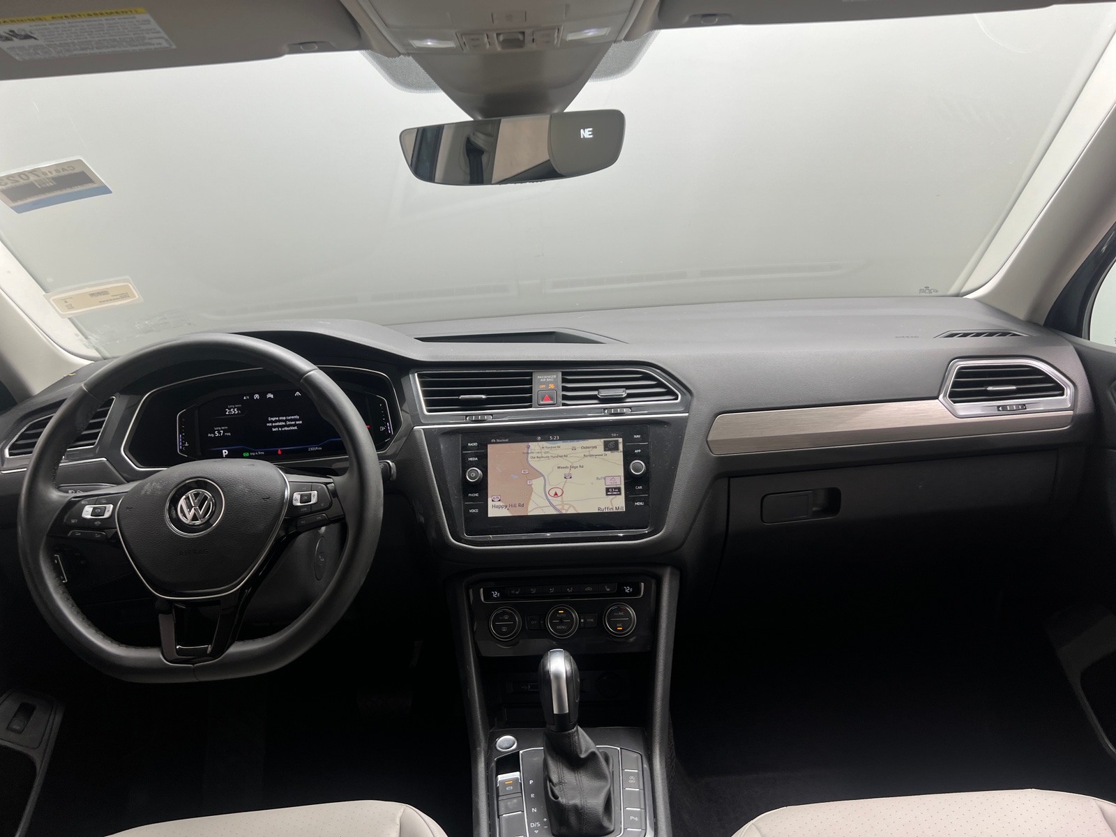 Thumbnail: 2020 Volkswagen Tiguan - 2