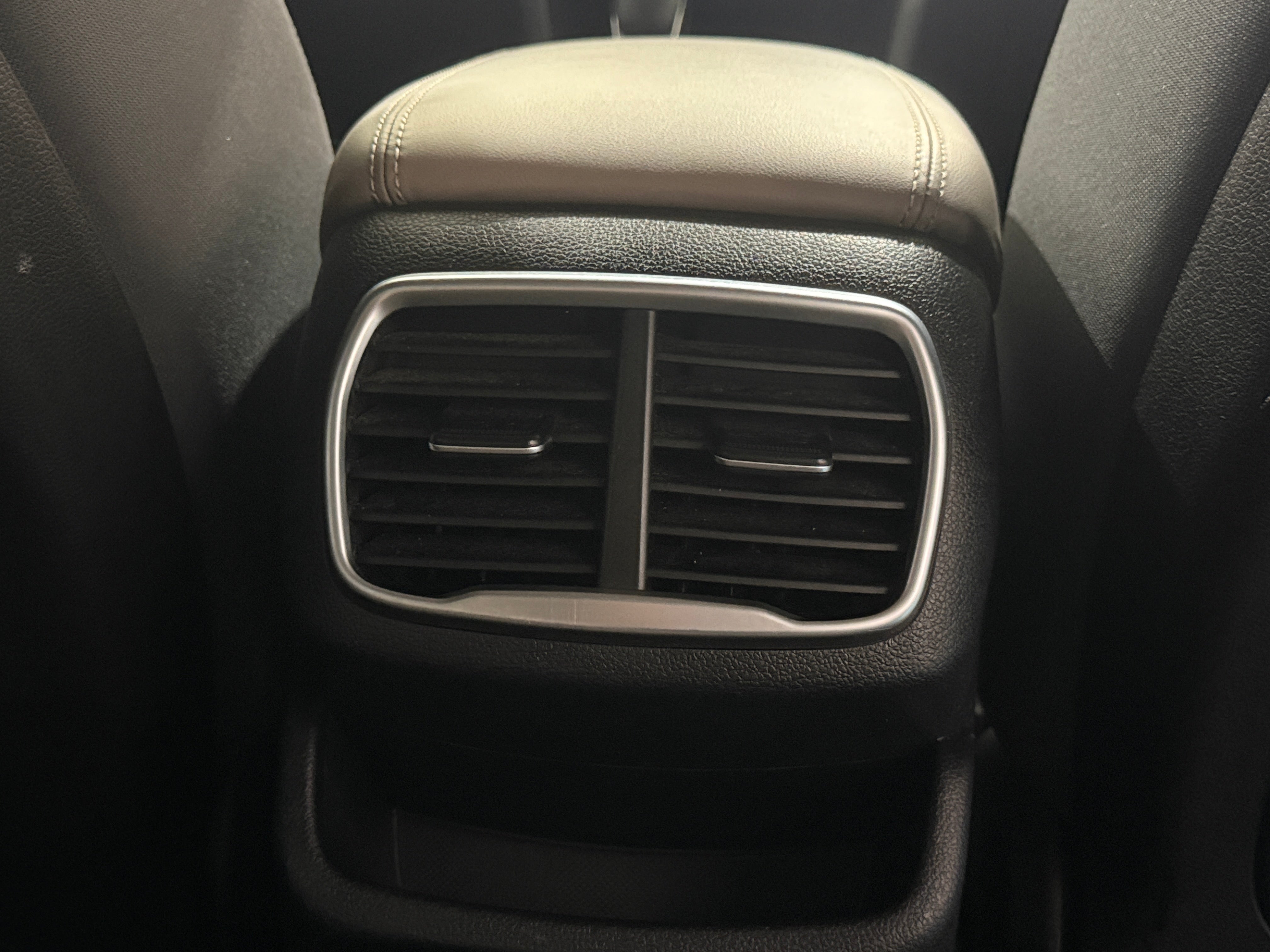 Used 2019 Hyundai Santa Fe SEL Plus with VIN 5NMS33ADXKH074211 for sale in Pewaukee, WI