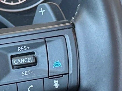 2025 Nissan Rogue SV - Photo 14