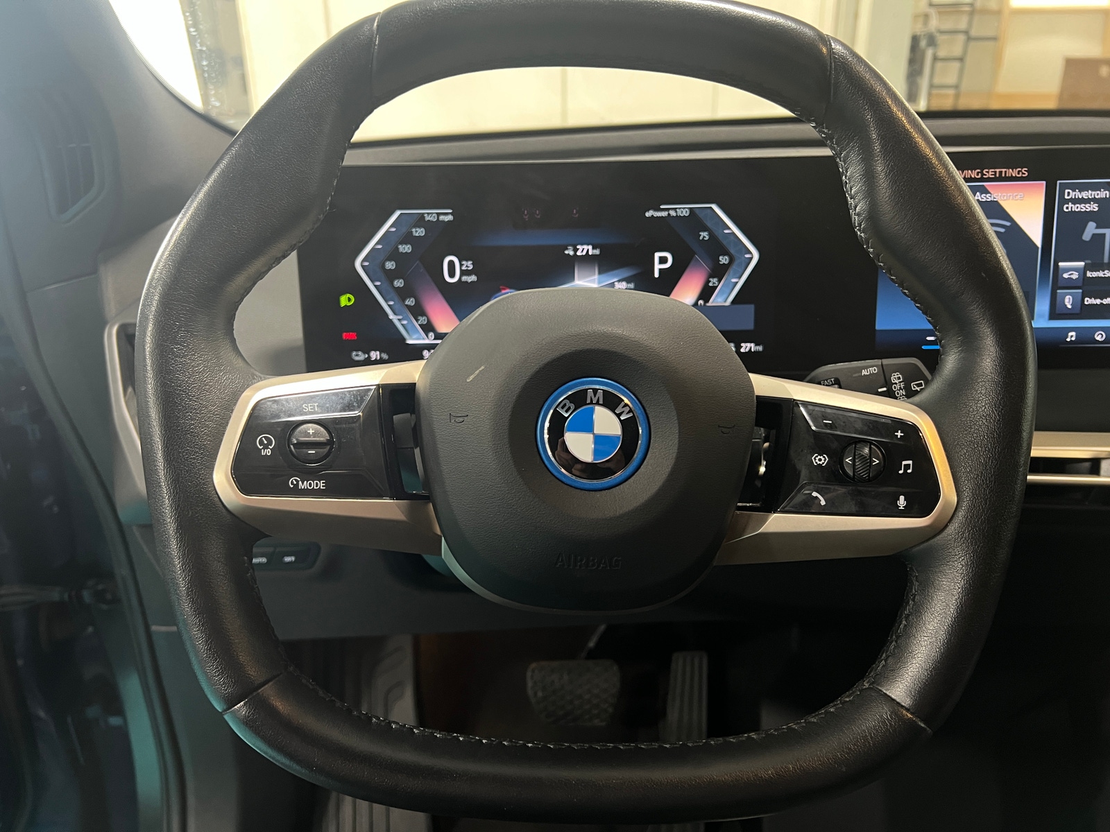 Thumbnail: 2024 BMW iX - 4