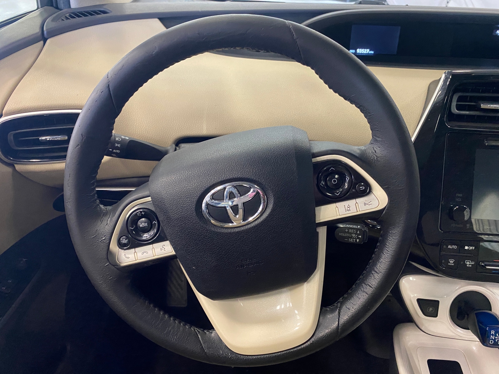 Thumbnail: 2016 Toyota Prius - 5