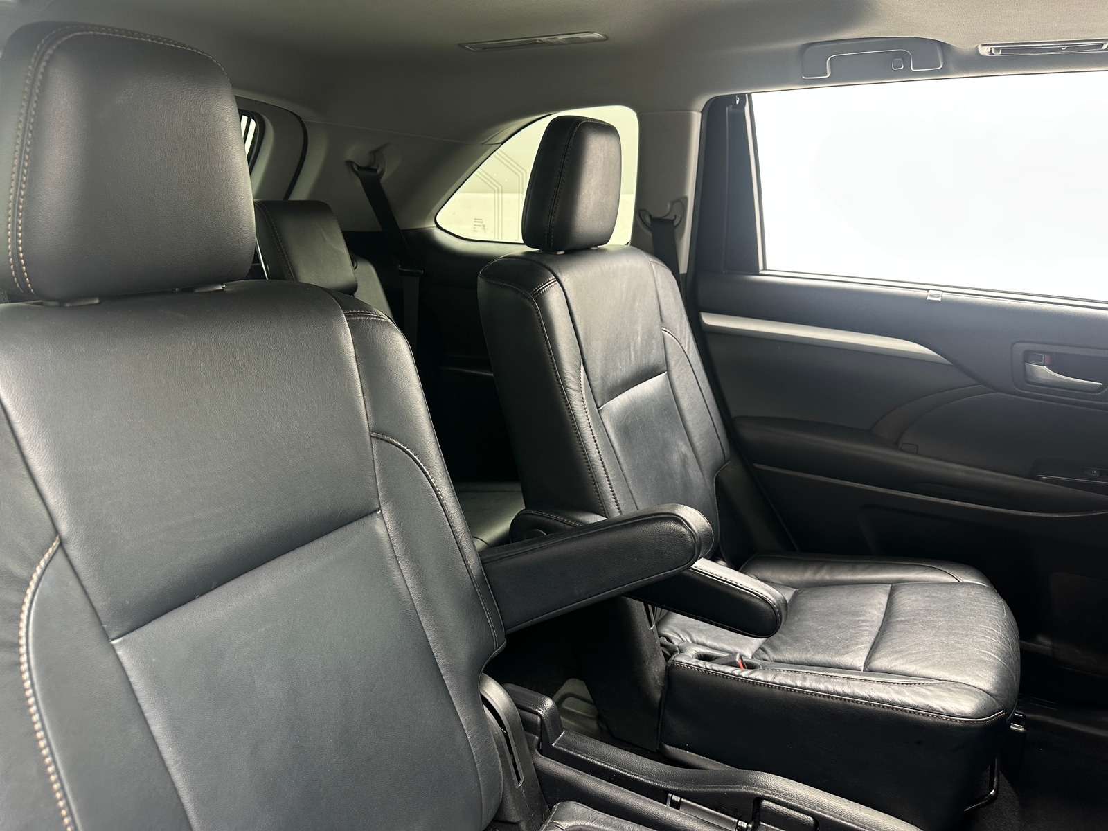 Thumbnail: 2018 Toyota Highlander - 5
