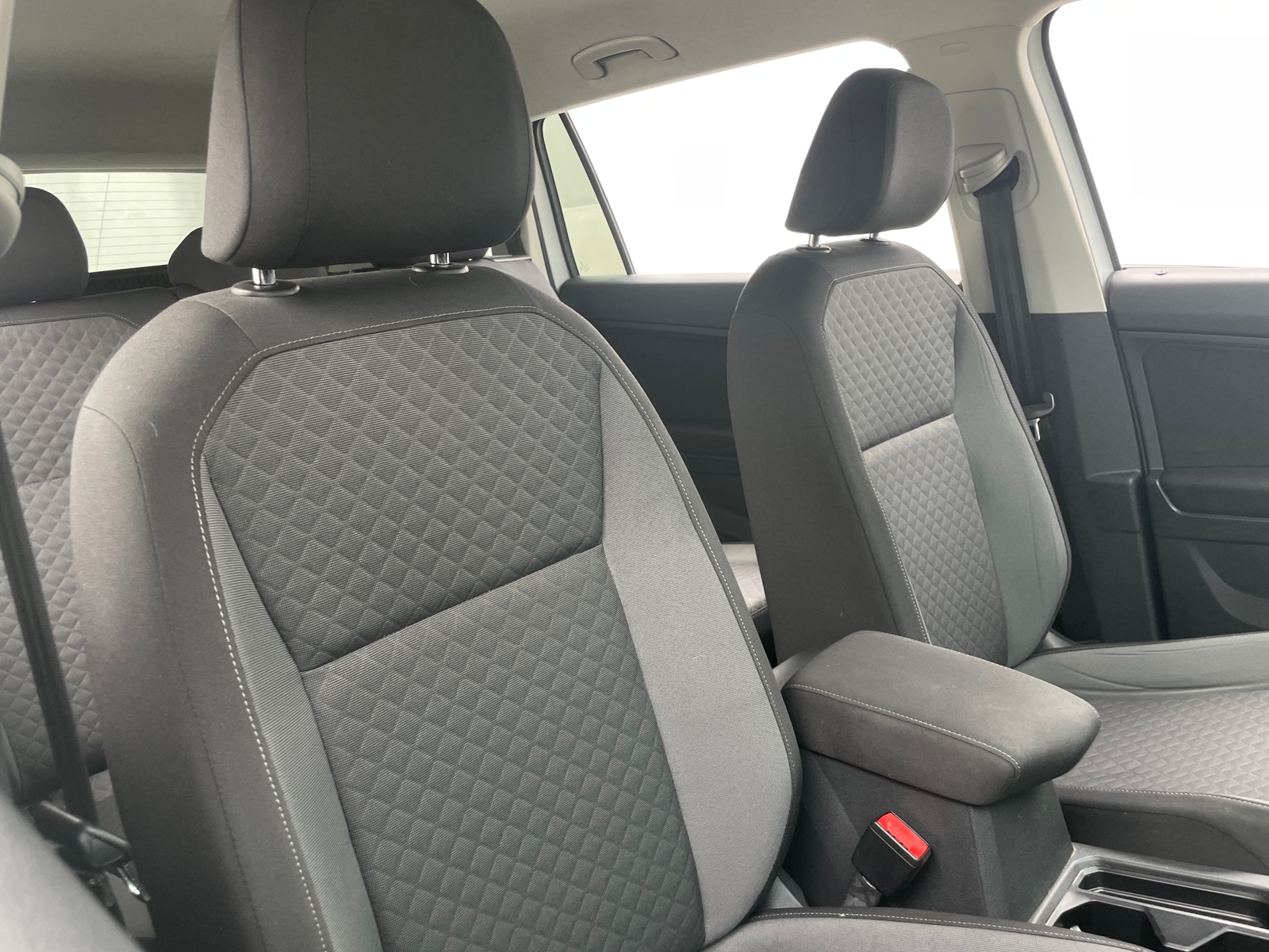 Thumbnail: 2019 Volkswagen Tiguan - 2