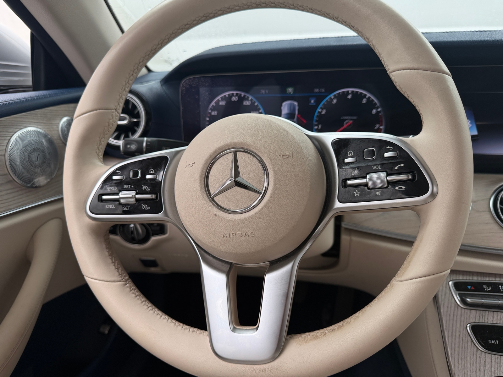 Thumbnail: 2020 Mercedes-Benz E-Class - 3