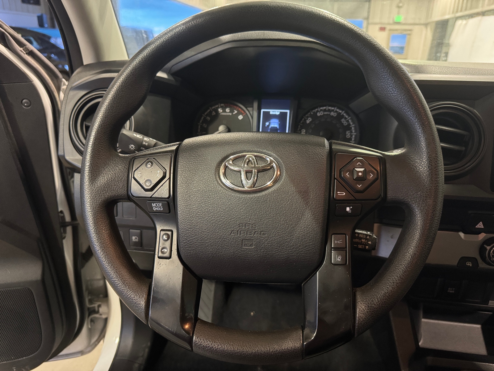Thumbnail: 2022 Toyota Tacoma - 5