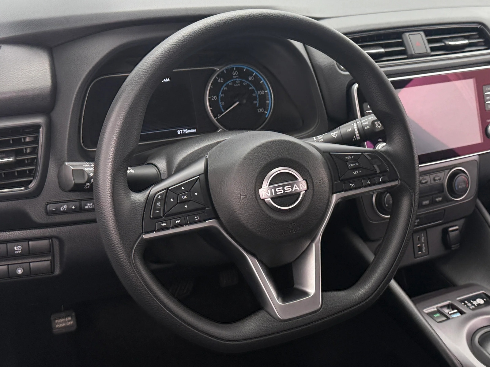Thumbnail: 2023 Nissan Leaf - 5