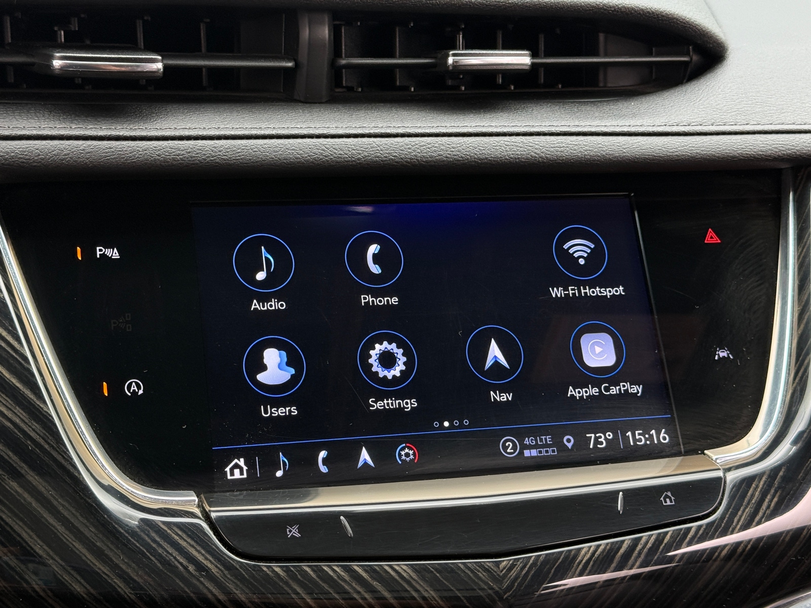 Thumbnail: 2023 Cadillac XT6 - 3