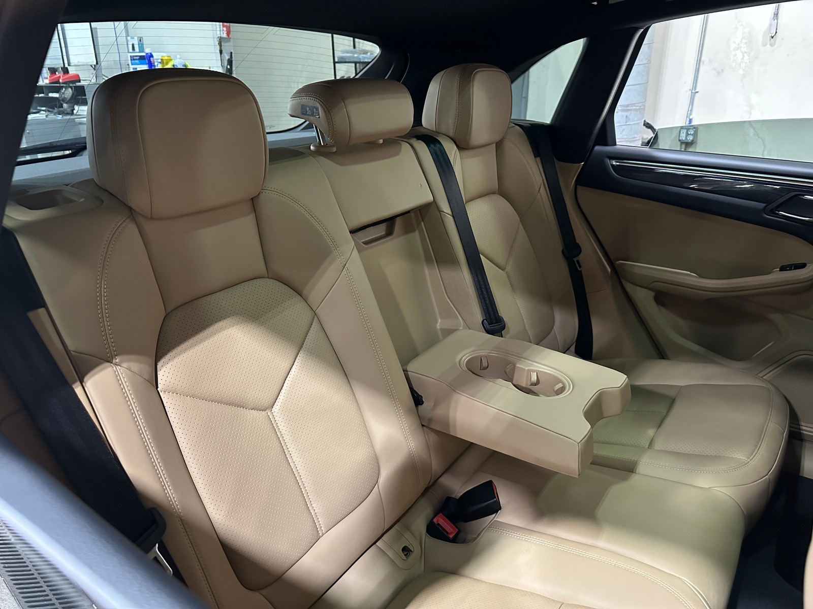 Thumbnail: 2018 Porsche Macan - 5