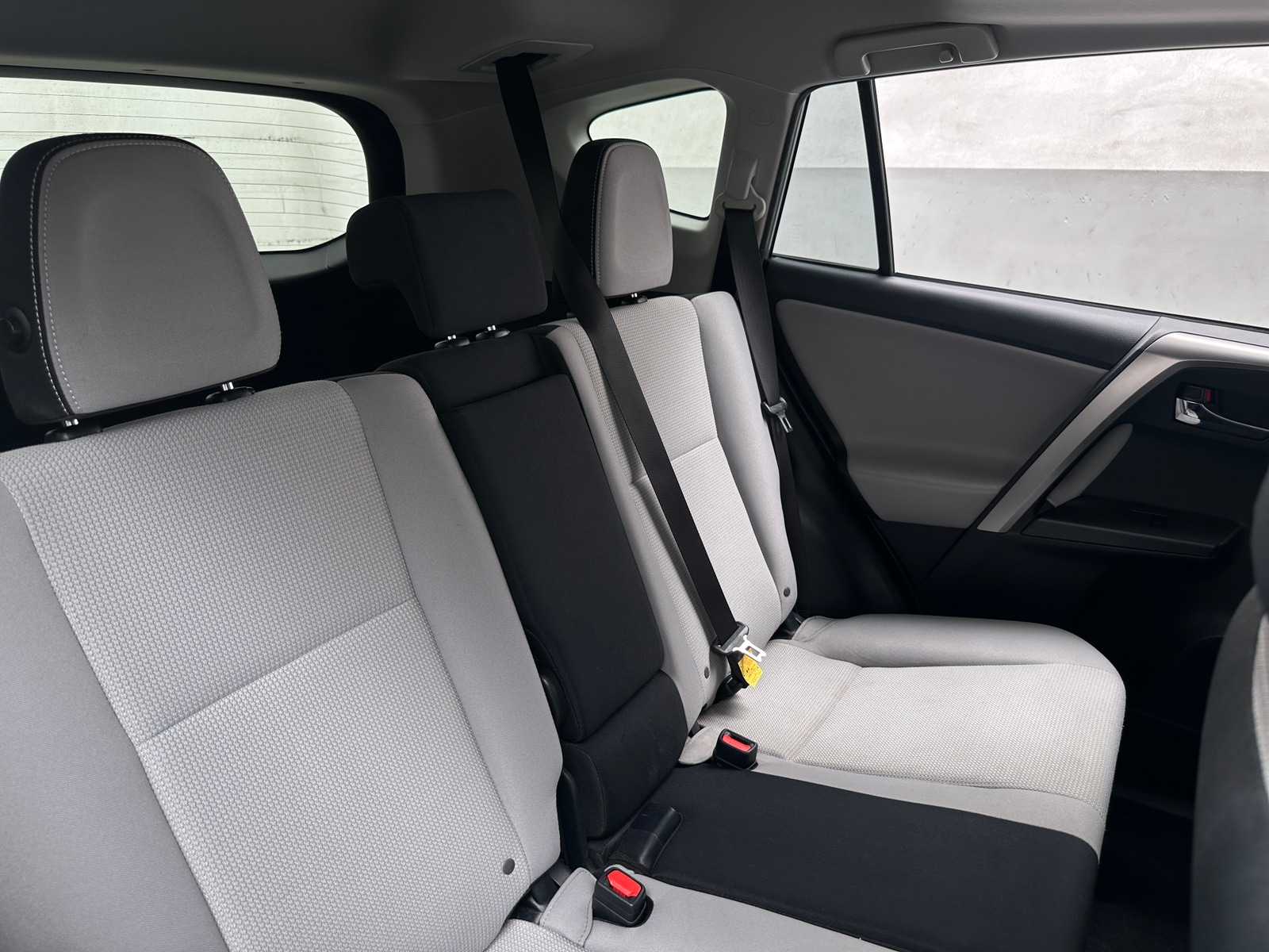 Thumbnail: 2018 Toyota RAV4 - 6