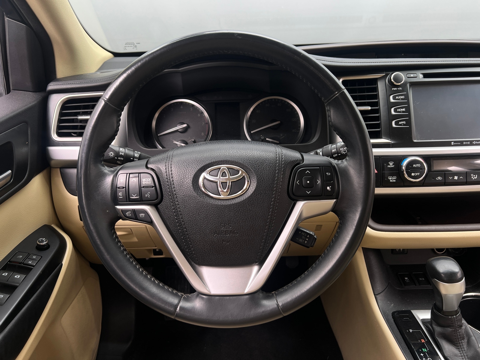 Thumbnail: 2016 Toyota Highlander - 4
