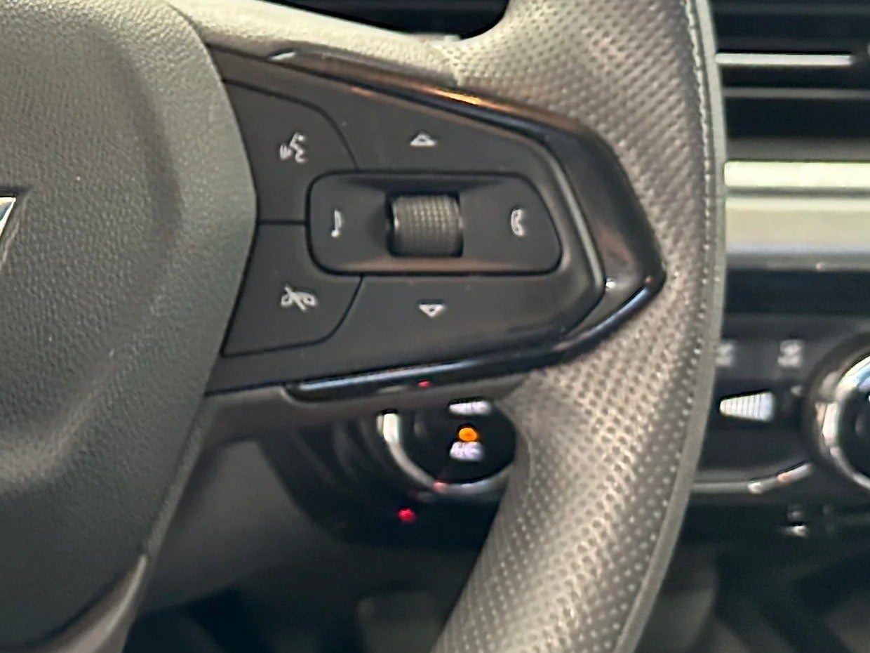 2025 Chevrolet Trax LT - Photo 14