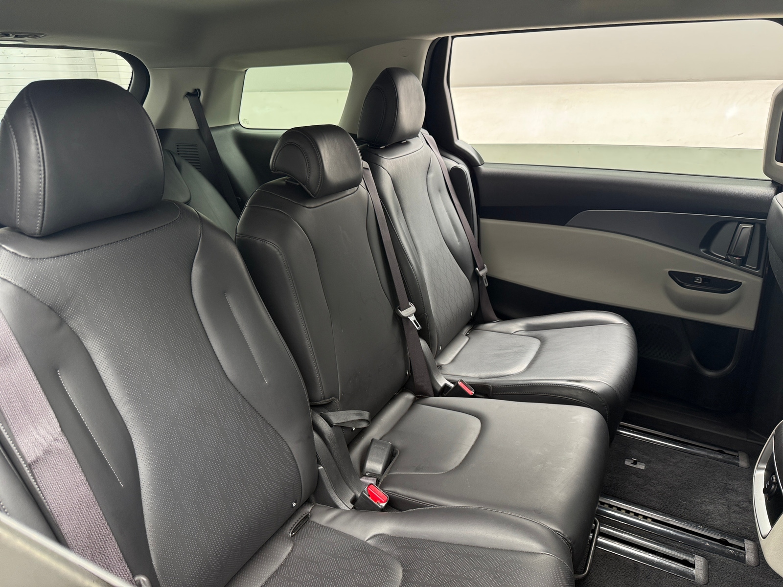 Thumbnail: 2024 Kia Carnival - 5