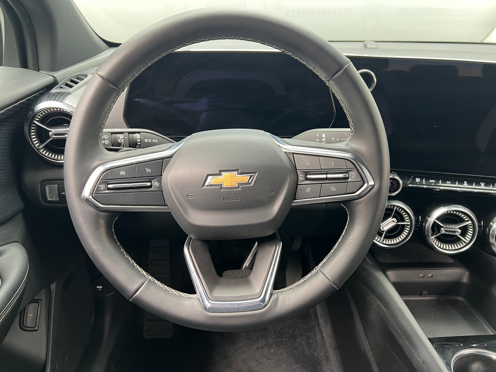 Thumbnail: 2024 Chevrolet Blazer EV - 4