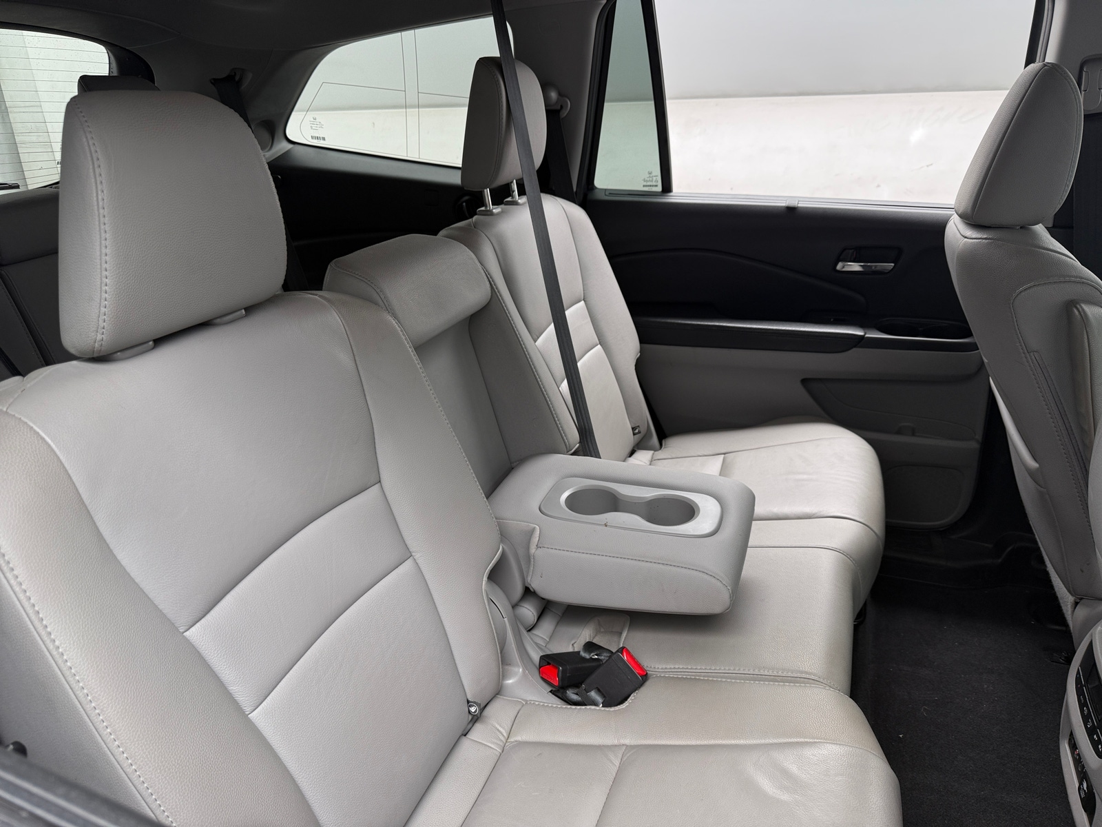 Thumbnail: 2017 Honda Pilot - 5