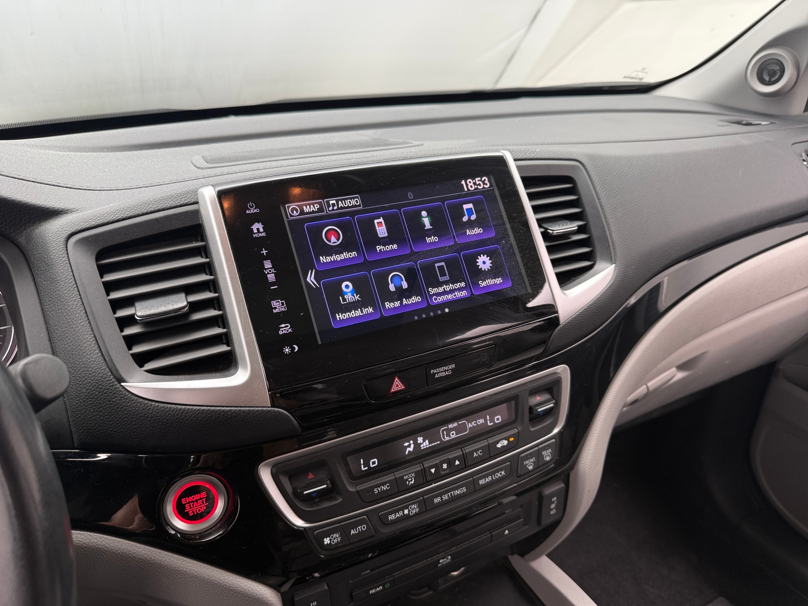 Thumbnail: 2017 Honda Pilot - 3